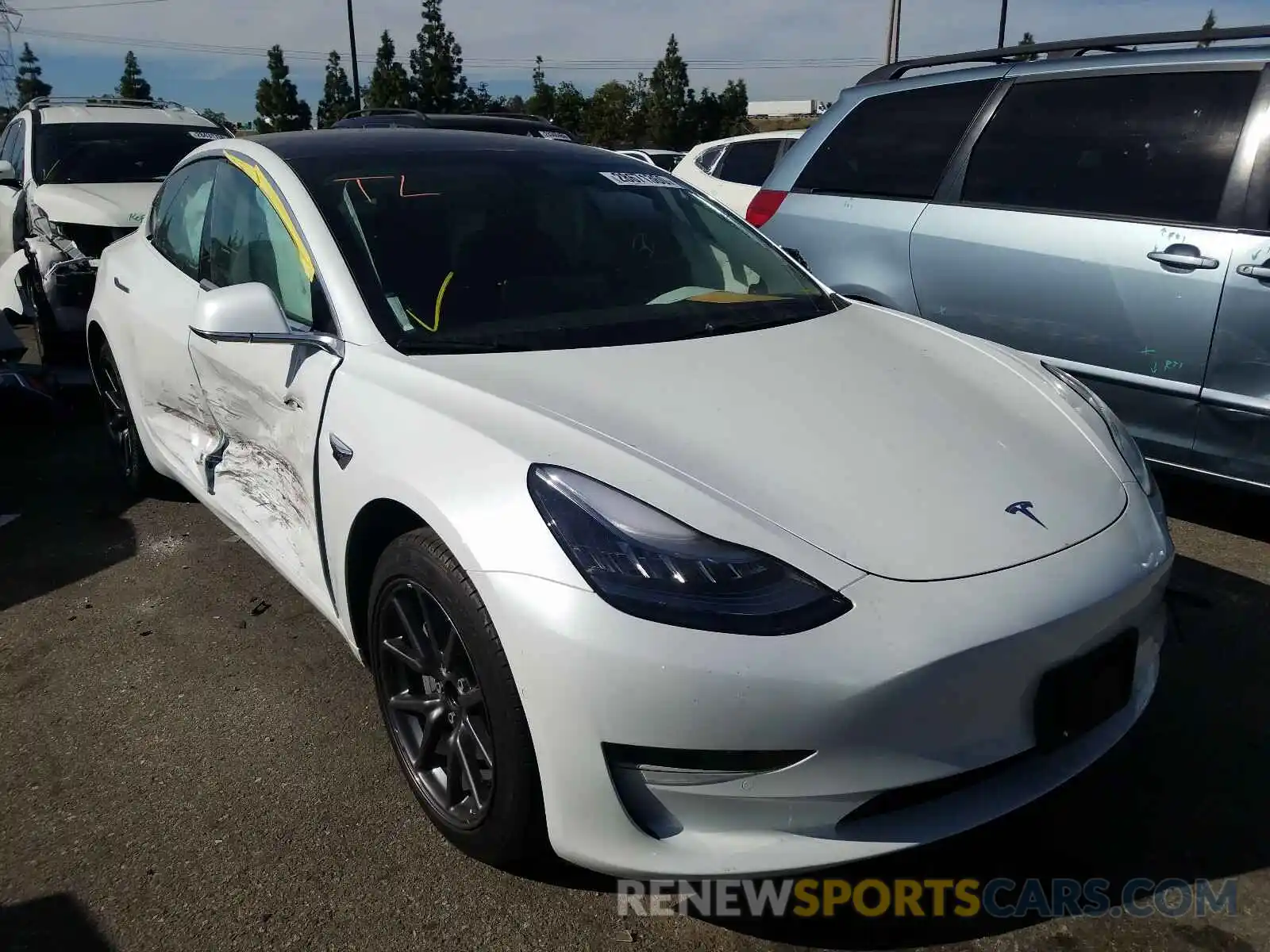 1 Photograph of a damaged car 5YJ3E1EA5KF482717 TESLA MODEL 3 2019