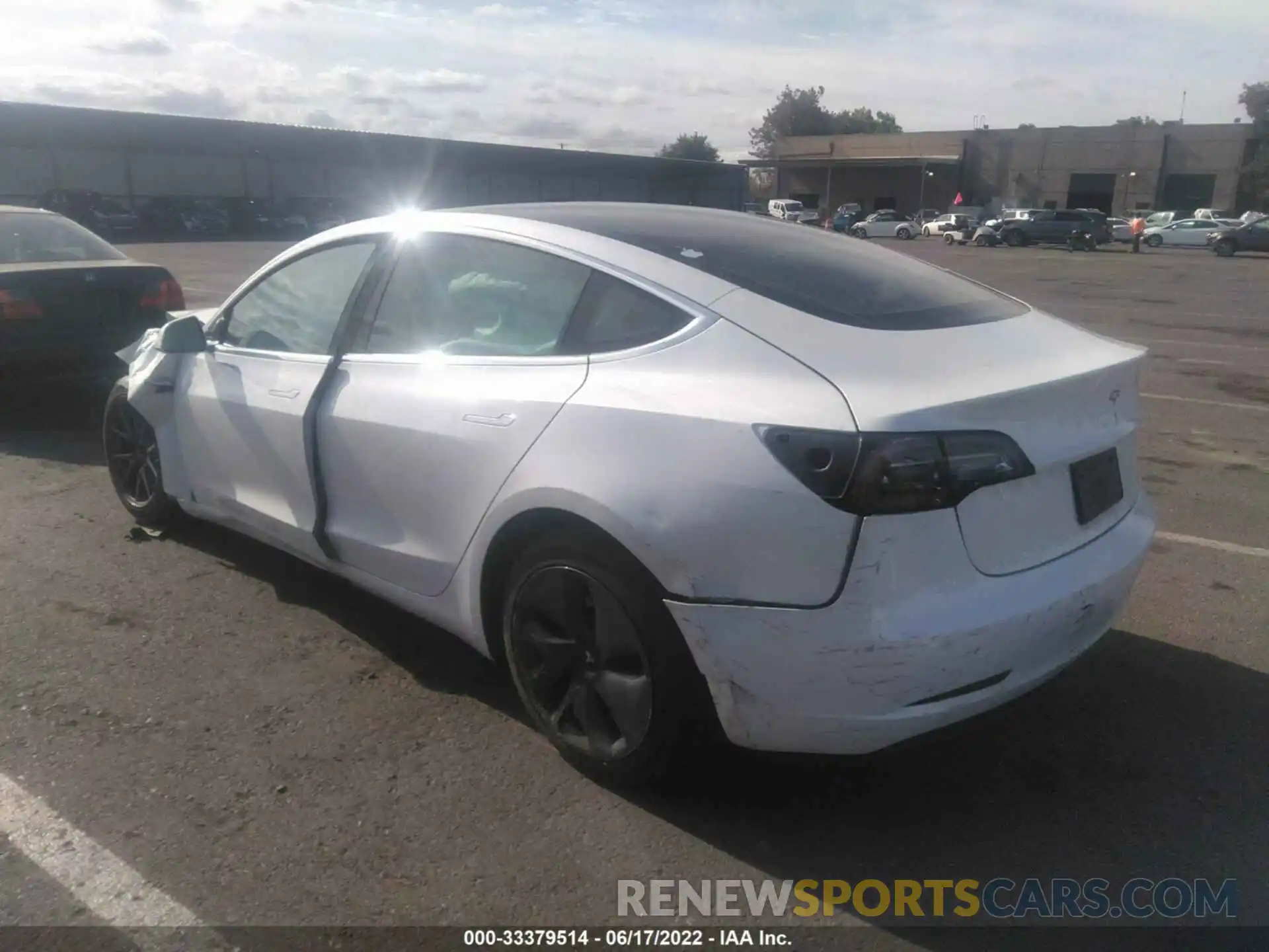 3 Photograph of a damaged car 5YJ3E1EA5KF485729 TESLA MODEL 3 2019