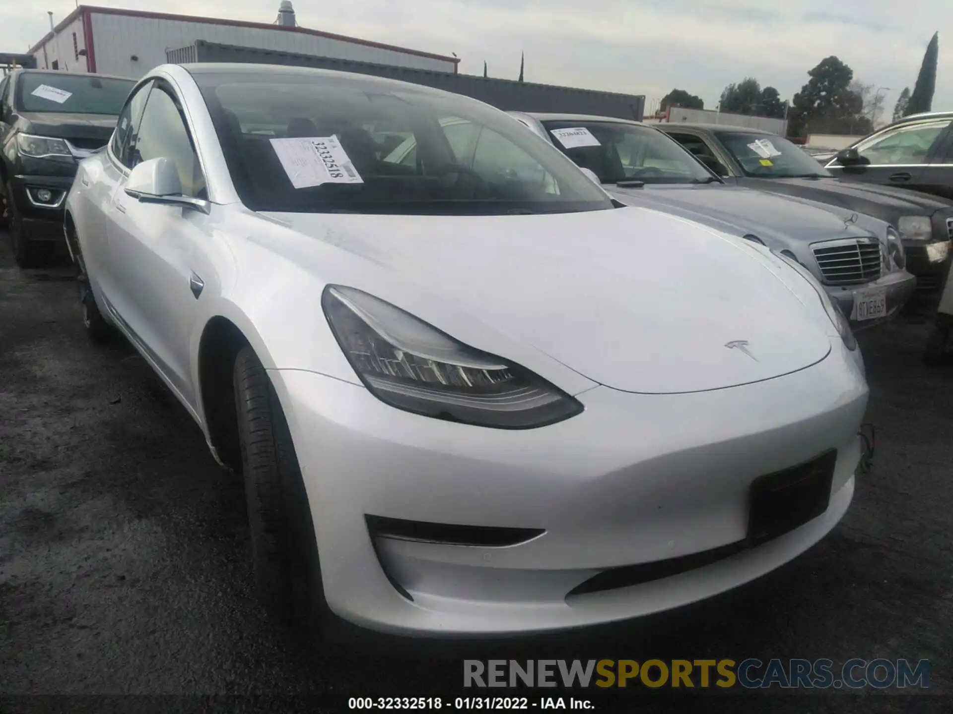 1 Photograph of a damaged car 5YJ3E1EA5KF485942 TESLA MODEL 3 2019