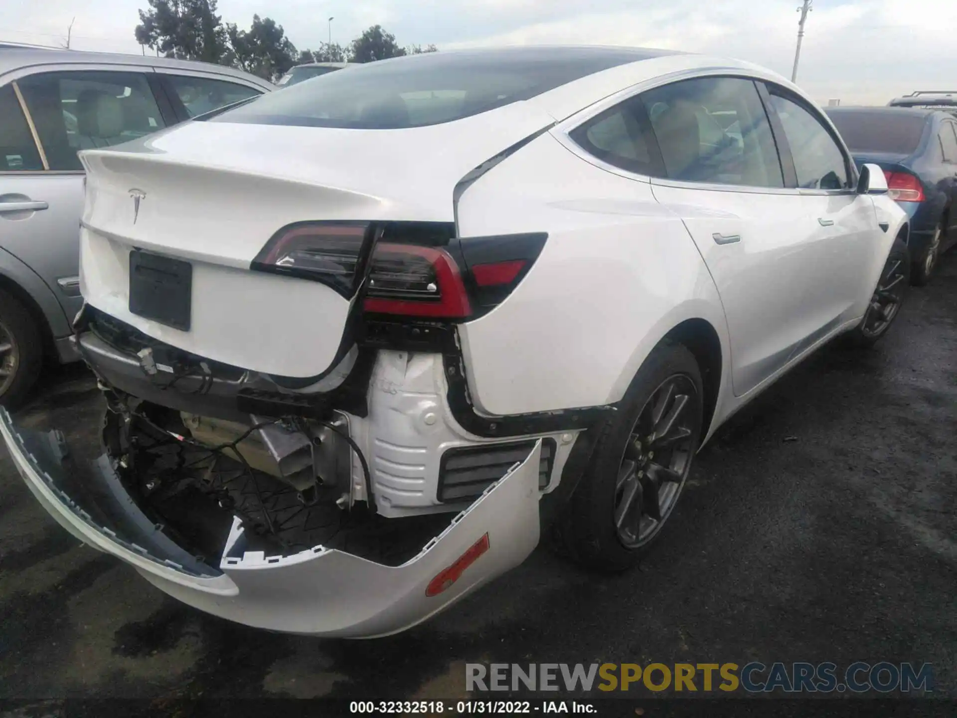 4 Photograph of a damaged car 5YJ3E1EA5KF485942 TESLA MODEL 3 2019