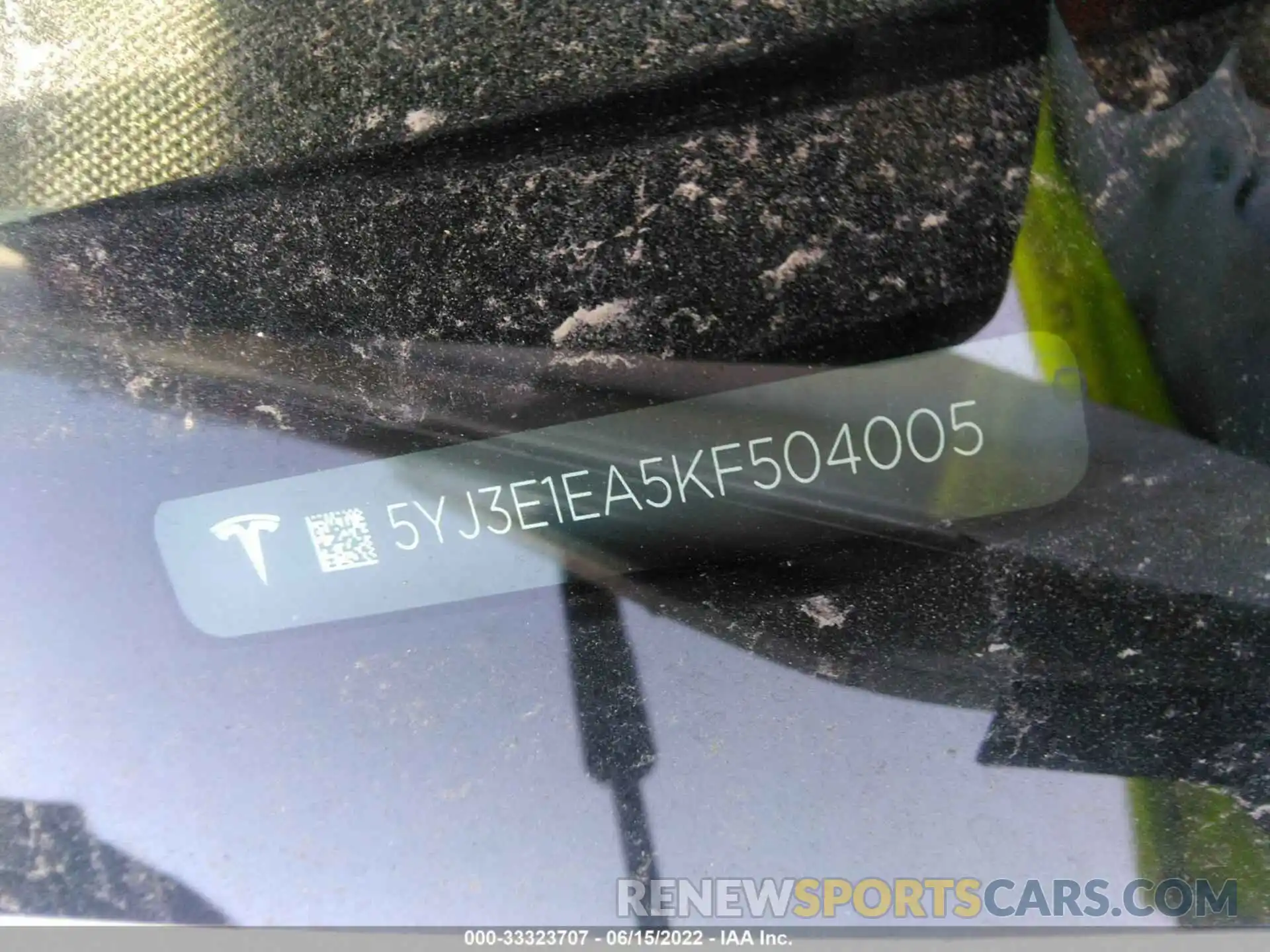 9 Photograph of a damaged car 5YJ3E1EA5KF504005 TESLA MODEL 3 2019