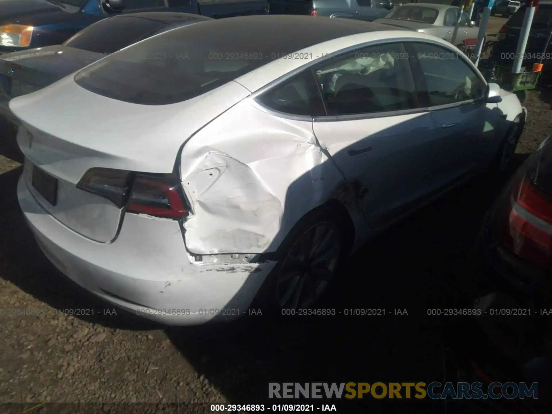 4 Photograph of a damaged car 5YJ3E1EA5KF519880 TESLA MODEL 3 2019