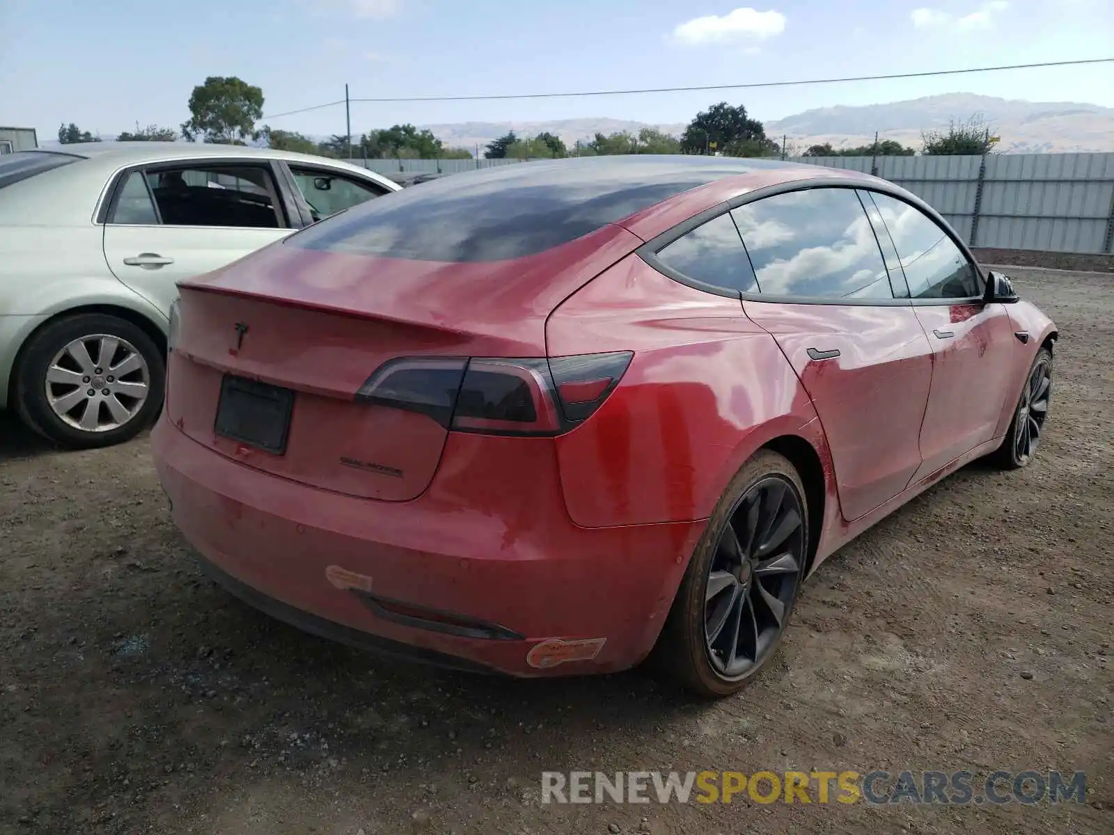 4 Photograph of a damaged car 5YJ3E1EA5KF536842 TESLA MODEL 3 2019