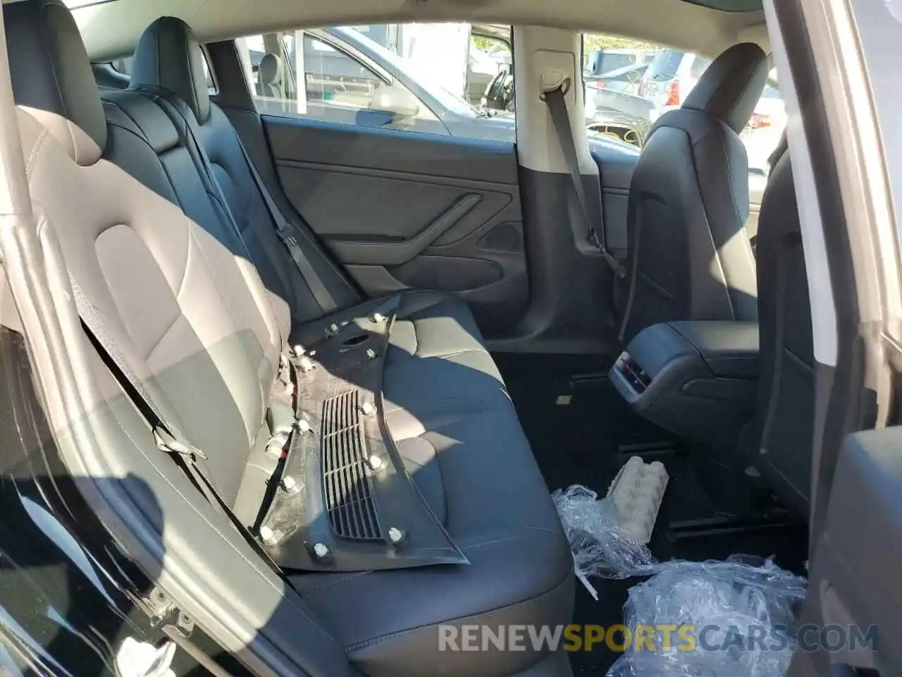 6 Photograph of a damaged car 5YJ3E1EA6KF296796 TESLA MODEL 3 2019