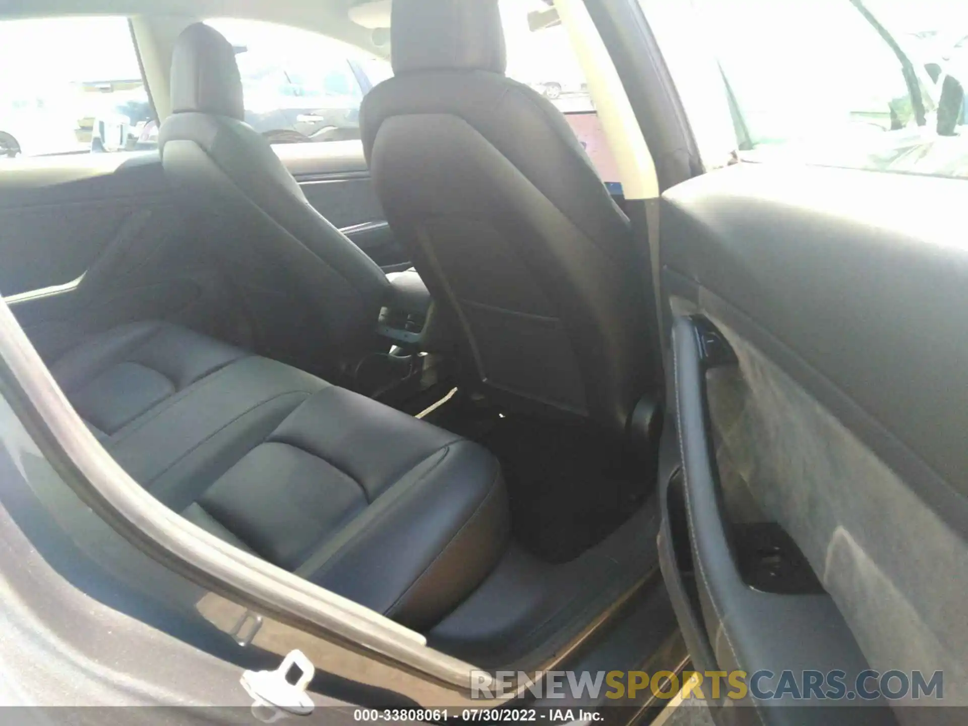 8 Photograph of a damaged car 5YJ3E1EA6KF298323 TESLA MODEL 3 2019