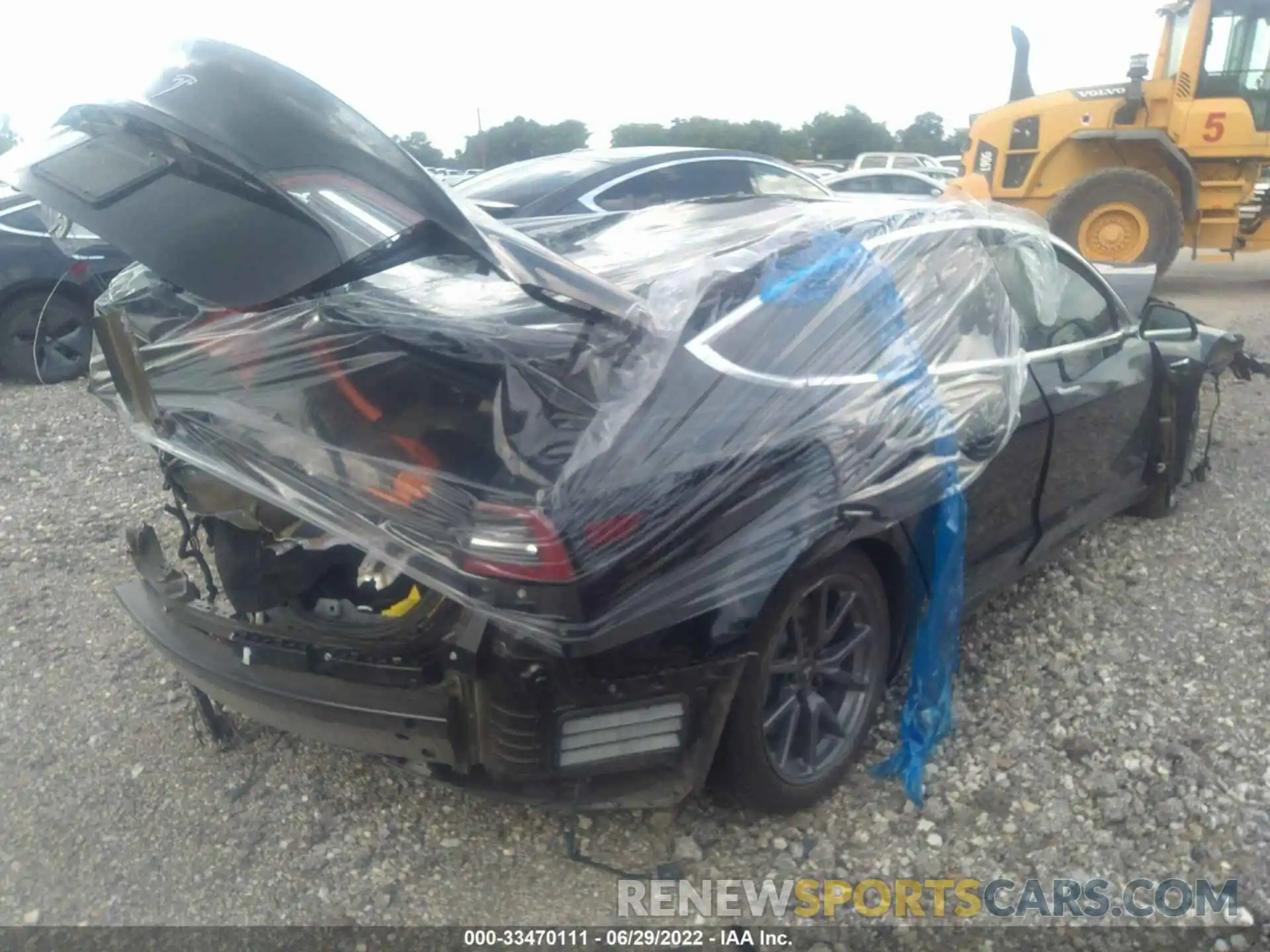 4 Photograph of a damaged car 5YJ3E1EA6KF301611 TESLA MODEL 3 2019