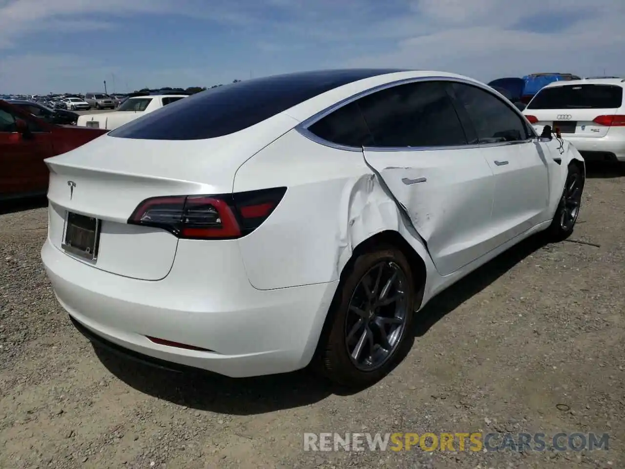 4 Фотография поврежденного автомобиля 5YJ3E1EA6KF302158 TESLA MODEL 3 2019