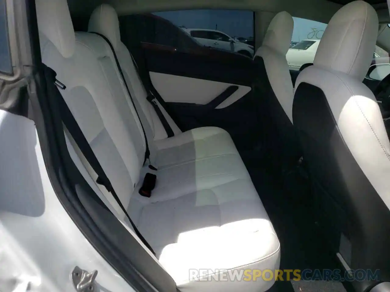 6 Photograph of a damaged car 5YJ3E1EA6KF302158 TESLA MODEL 3 2019