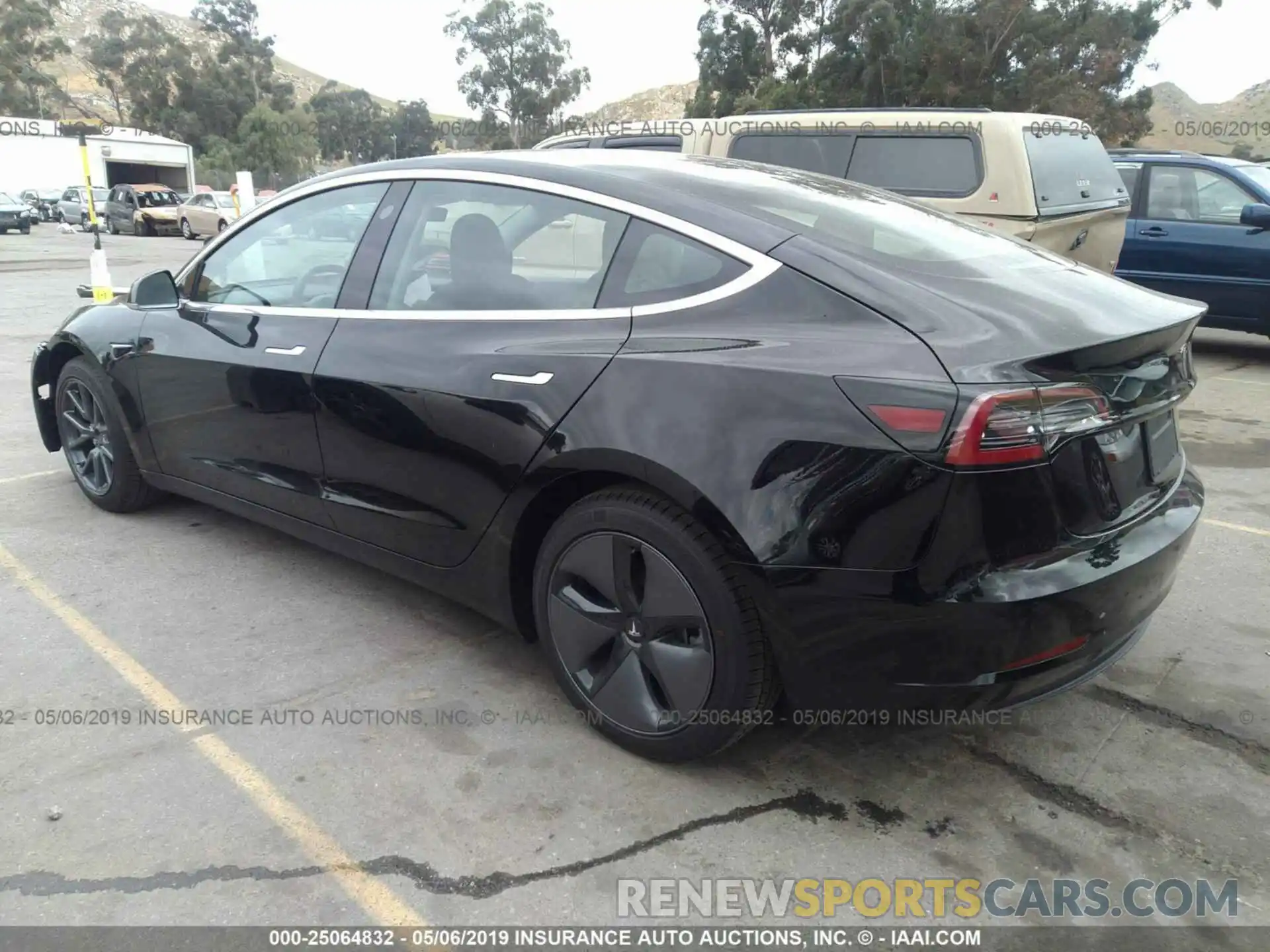 3 Photograph of a damaged car 5YJ3E1EA6KF304959 TESLA MODEL 3 2019