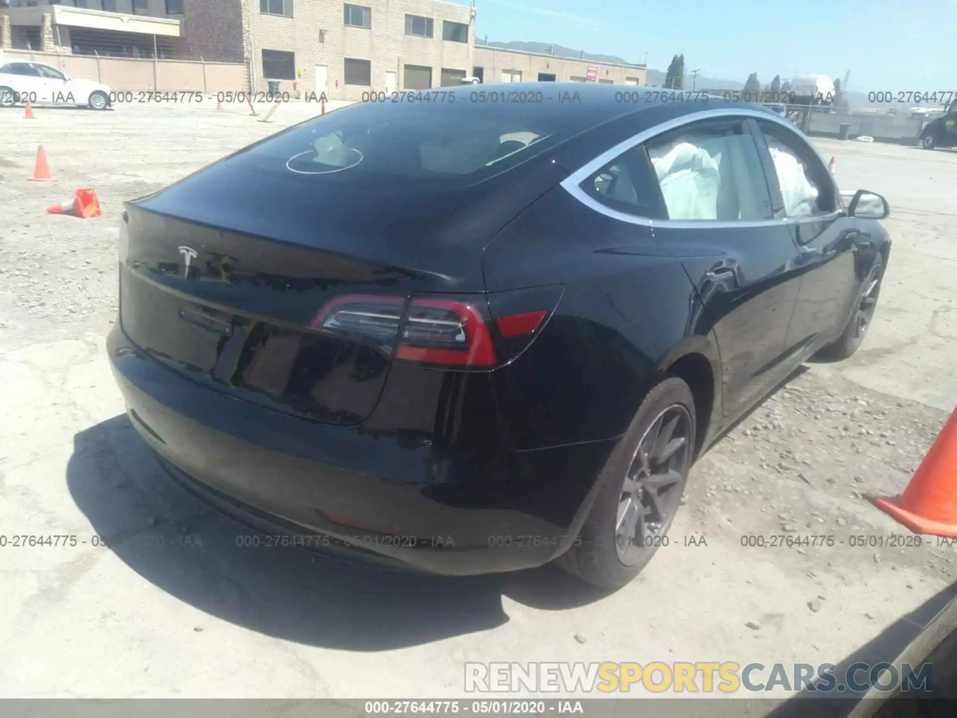 4 Фотография поврежденного автомобиля 5YJ3E1EA6KF305528 TESLA MODEL 3 2019