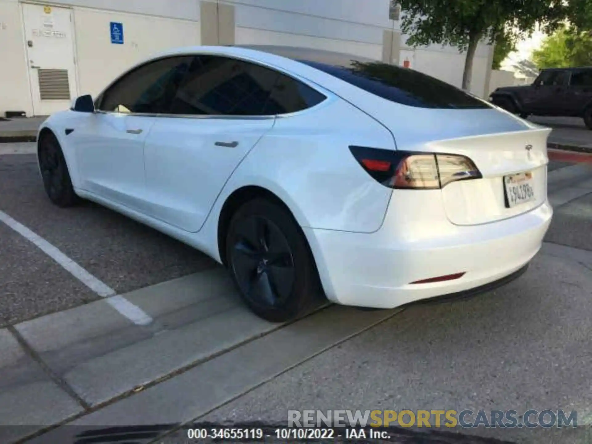 3 Photograph of a damaged car 5YJ3E1EA6KF309921 TESLA MODEL 3 2019