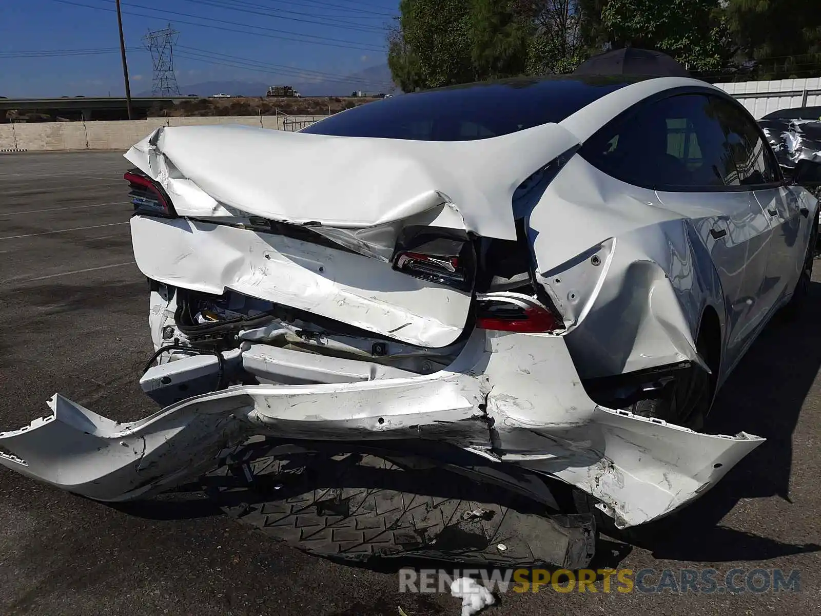 9 Photograph of a damaged car 5YJ3E1EA6KF311703 TESLA MODEL 3 2019