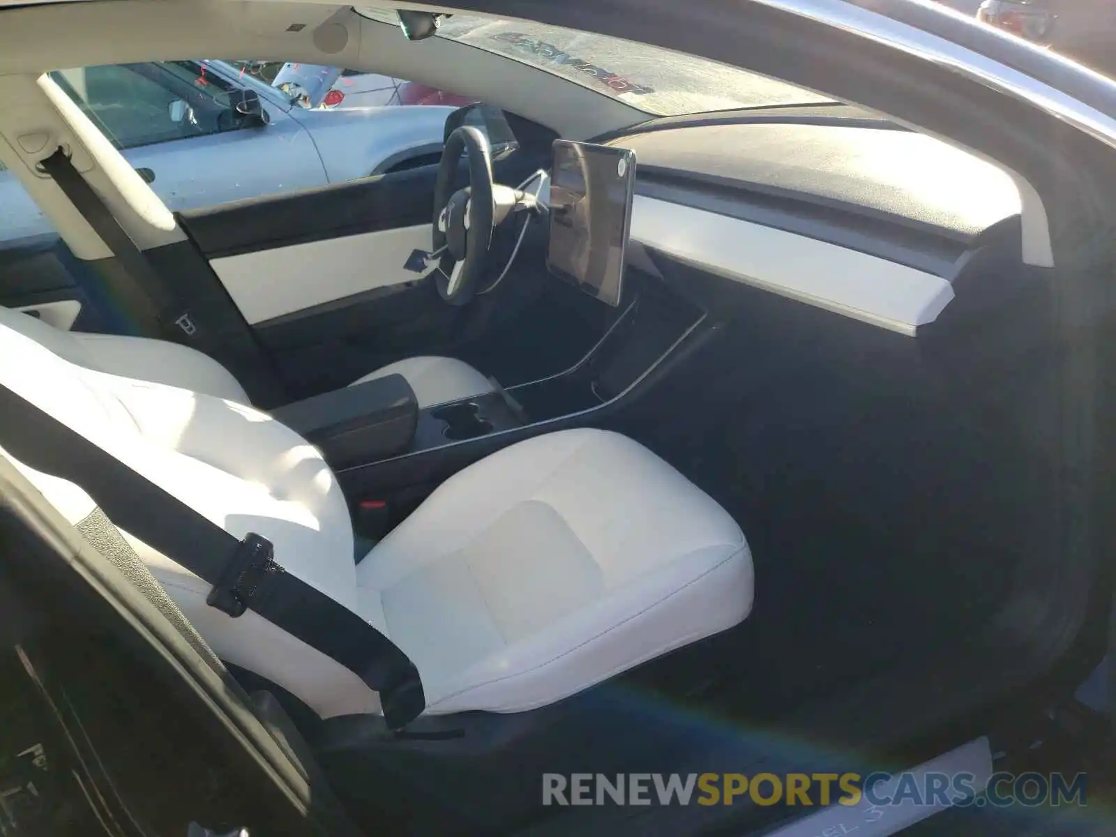 5 Photograph of a damaged car 5YJ3E1EA6KF311958 TESLA MODEL 3 2019