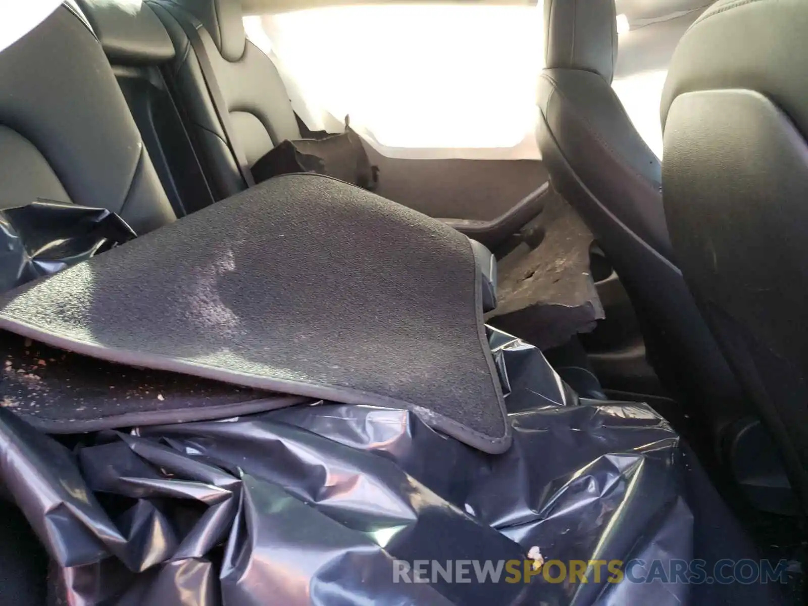 6 Photograph of a damaged car 5YJ3E1EA6KF313273 TESLA MODEL 3 2019