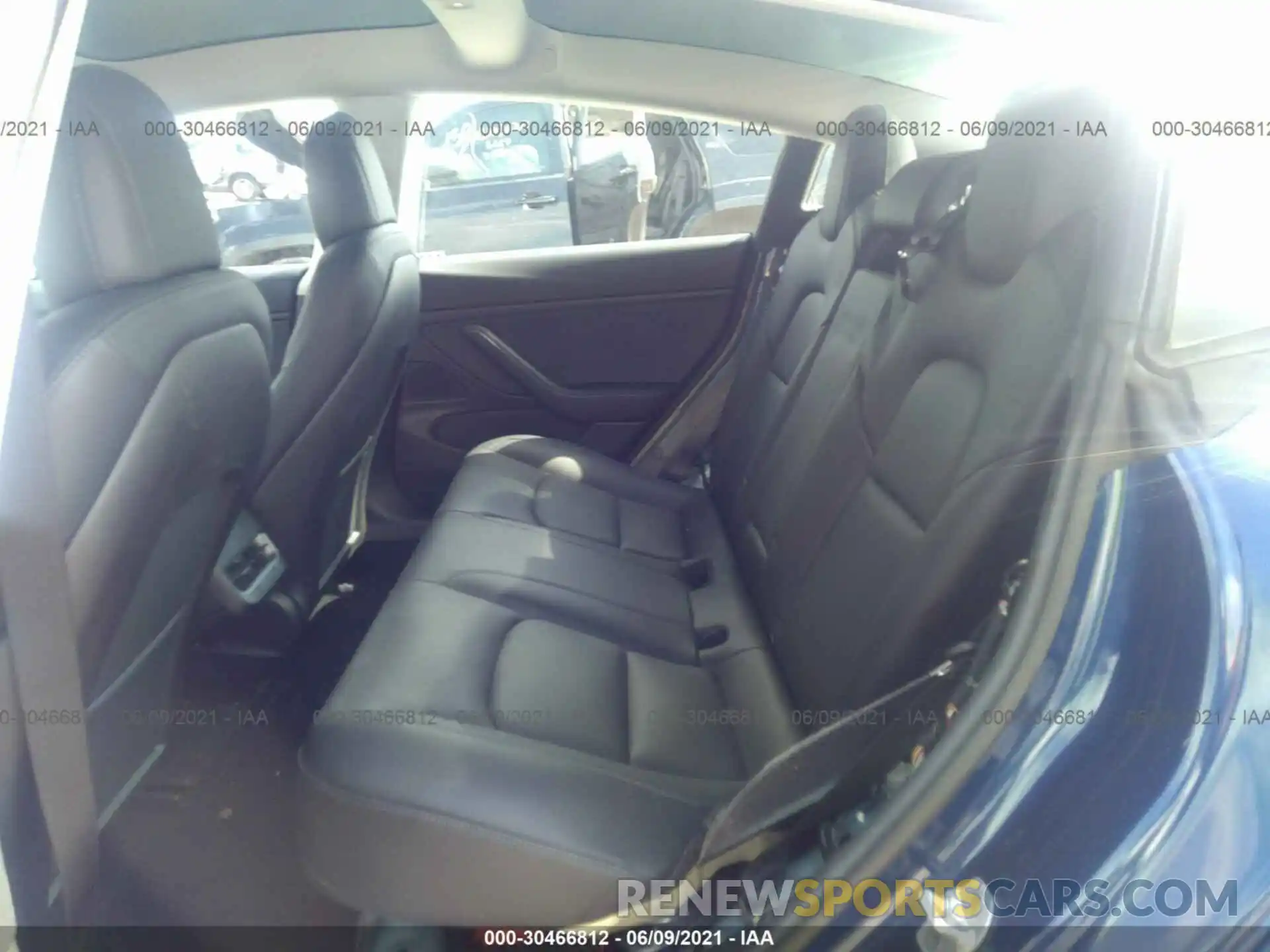 8 Photograph of a damaged car 5YJ3E1EA6KF313841 TESLA MODEL 3 2019