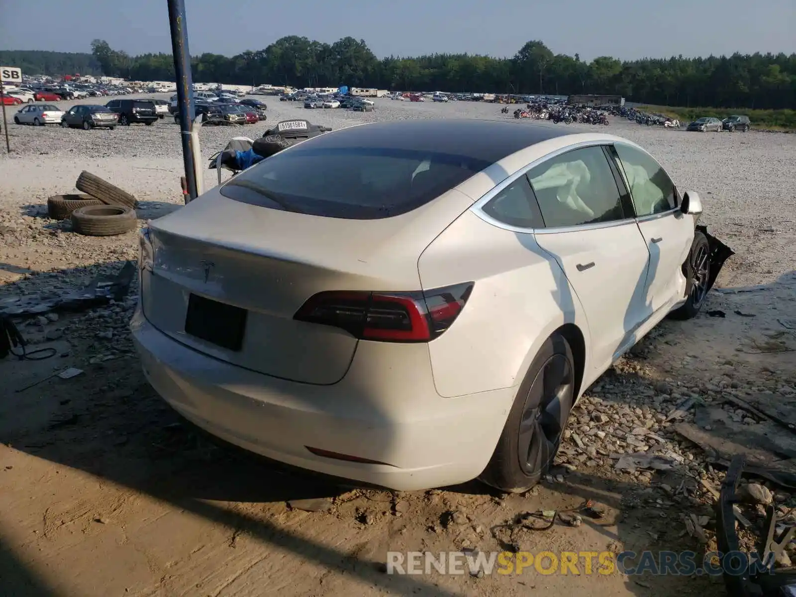 4 Photograph of a damaged car 5YJ3E1EA6KF313953 TESLA MODEL 3 2019