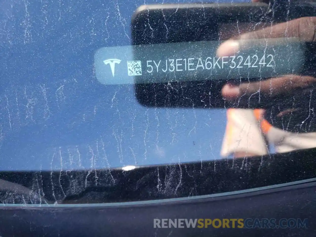 10 Photograph of a damaged car 5YJ3E1EA6KF324242 TESLA MODEL 3 2019