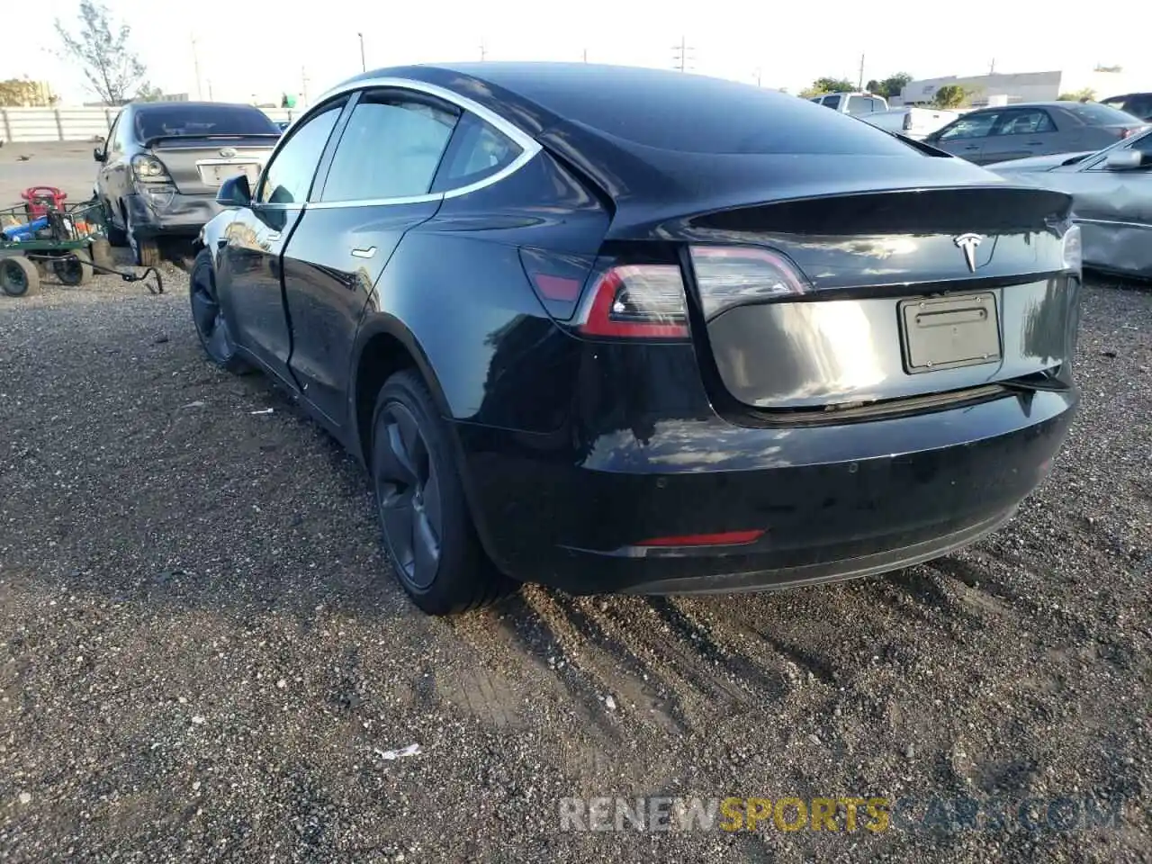 3 Фотография поврежденного автомобиля 5YJ3E1EA6KF324242 TESLA MODEL 3 2019