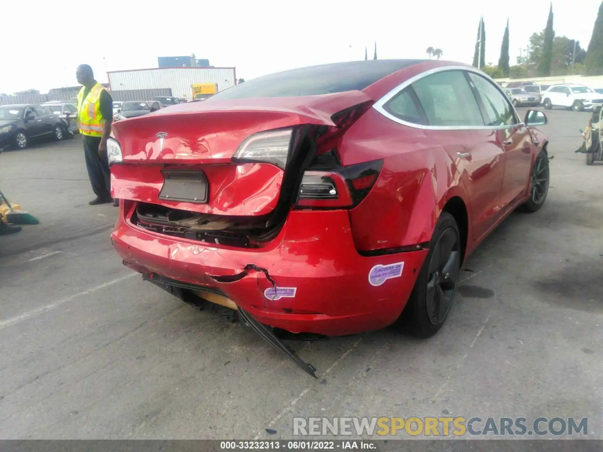 4 Photograph of a damaged car 5YJ3E1EA6KF324838 TESLA MODEL 3 2019