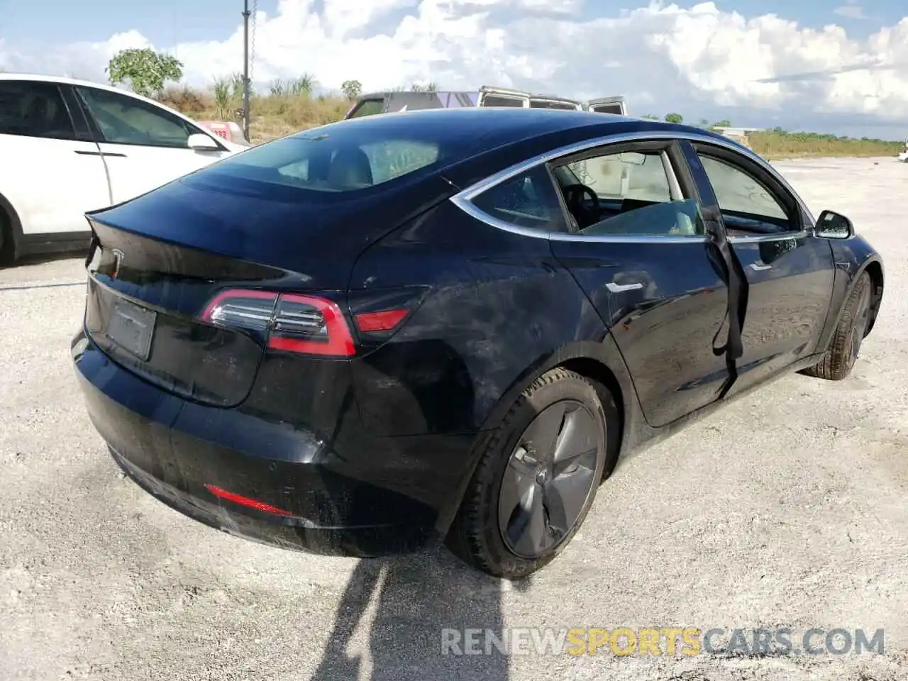 3 Photograph of a damaged car 5YJ3E1EA6KF325469 TESLA MODEL 3 2019