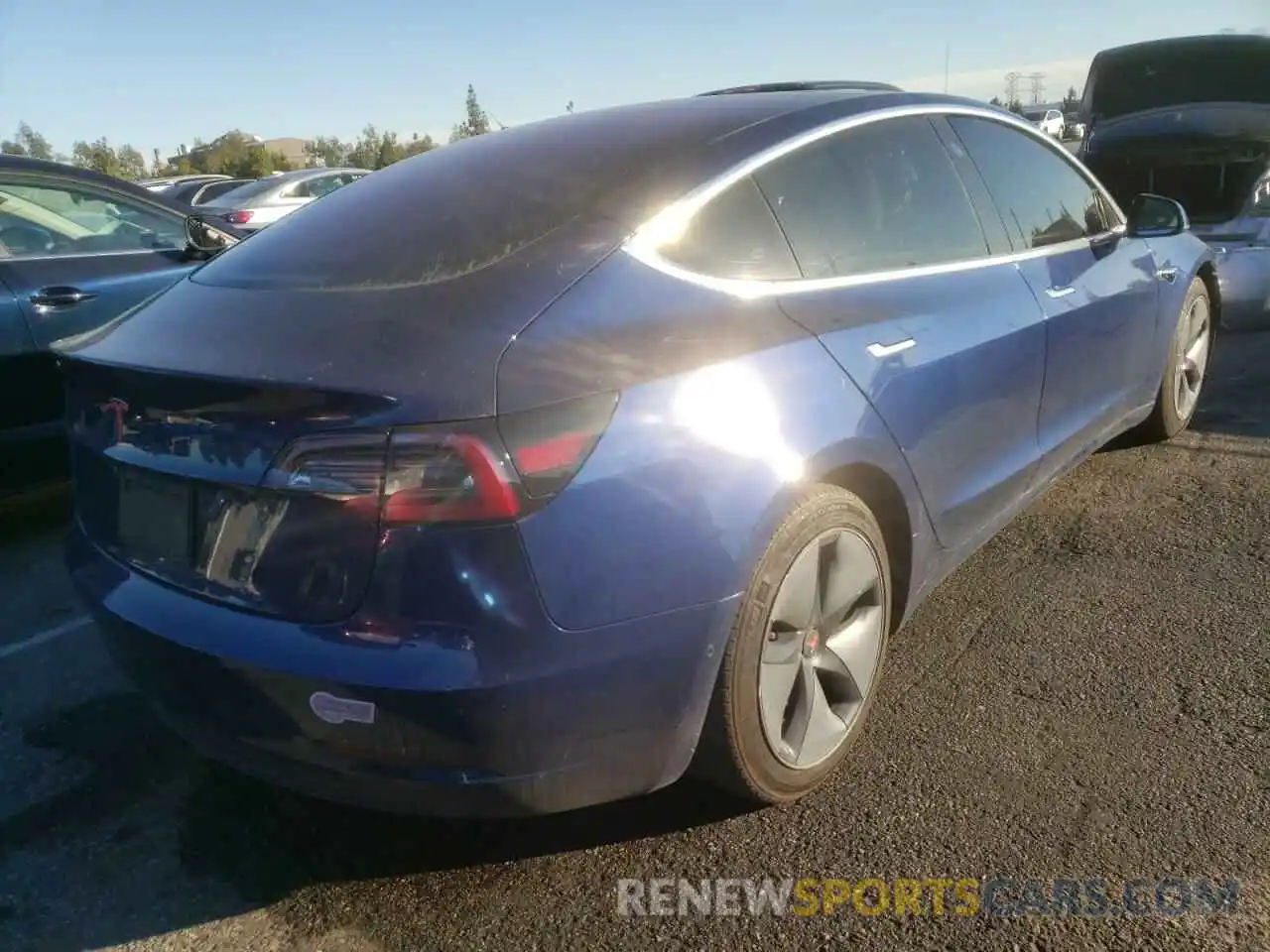 4 Photograph of a damaged car 5YJ3E1EA6KF327173 TESLA MODEL 3 2019