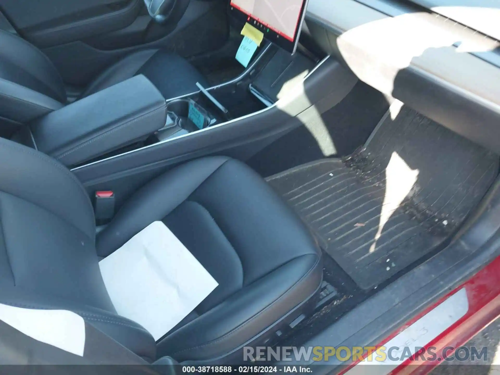 5 Photograph of a damaged car 5YJ3E1EA6KF396557 TESLA MODEL 3 2019