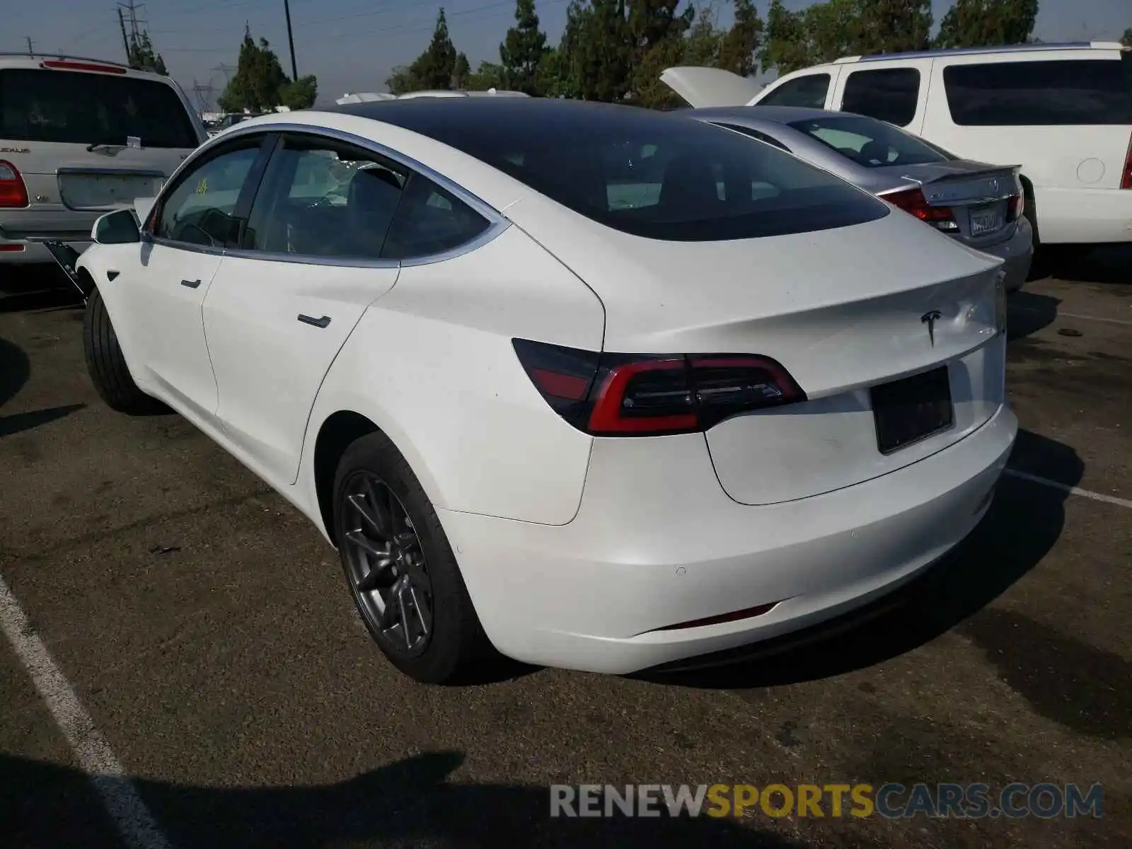 3 Photograph of a damaged car 5YJ3E1EA6KF397188 TESLA MODEL 3 2019