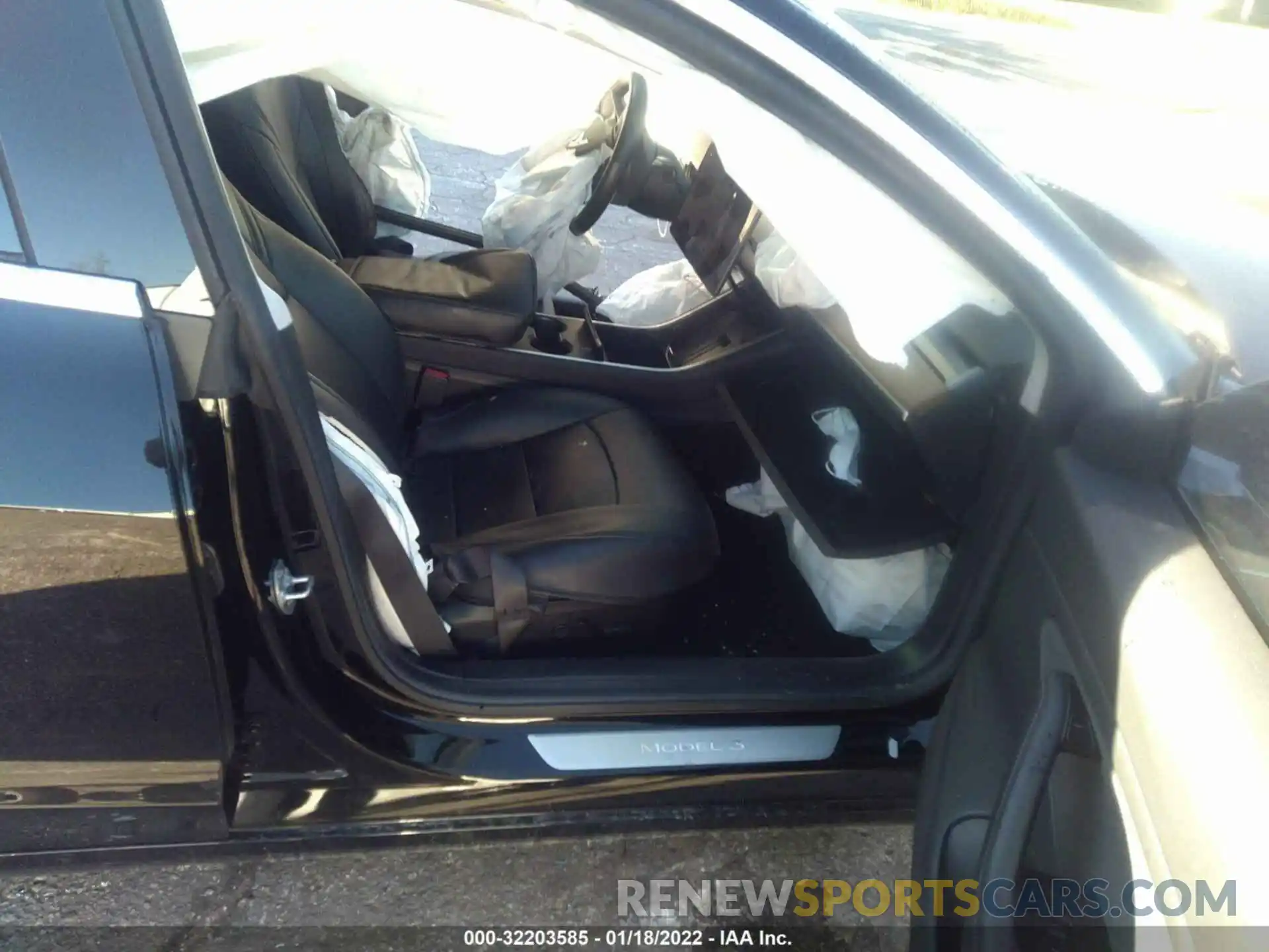 5 Photograph of a damaged car 5YJ3E1EA6KF398230 TESLA MODEL 3 2019