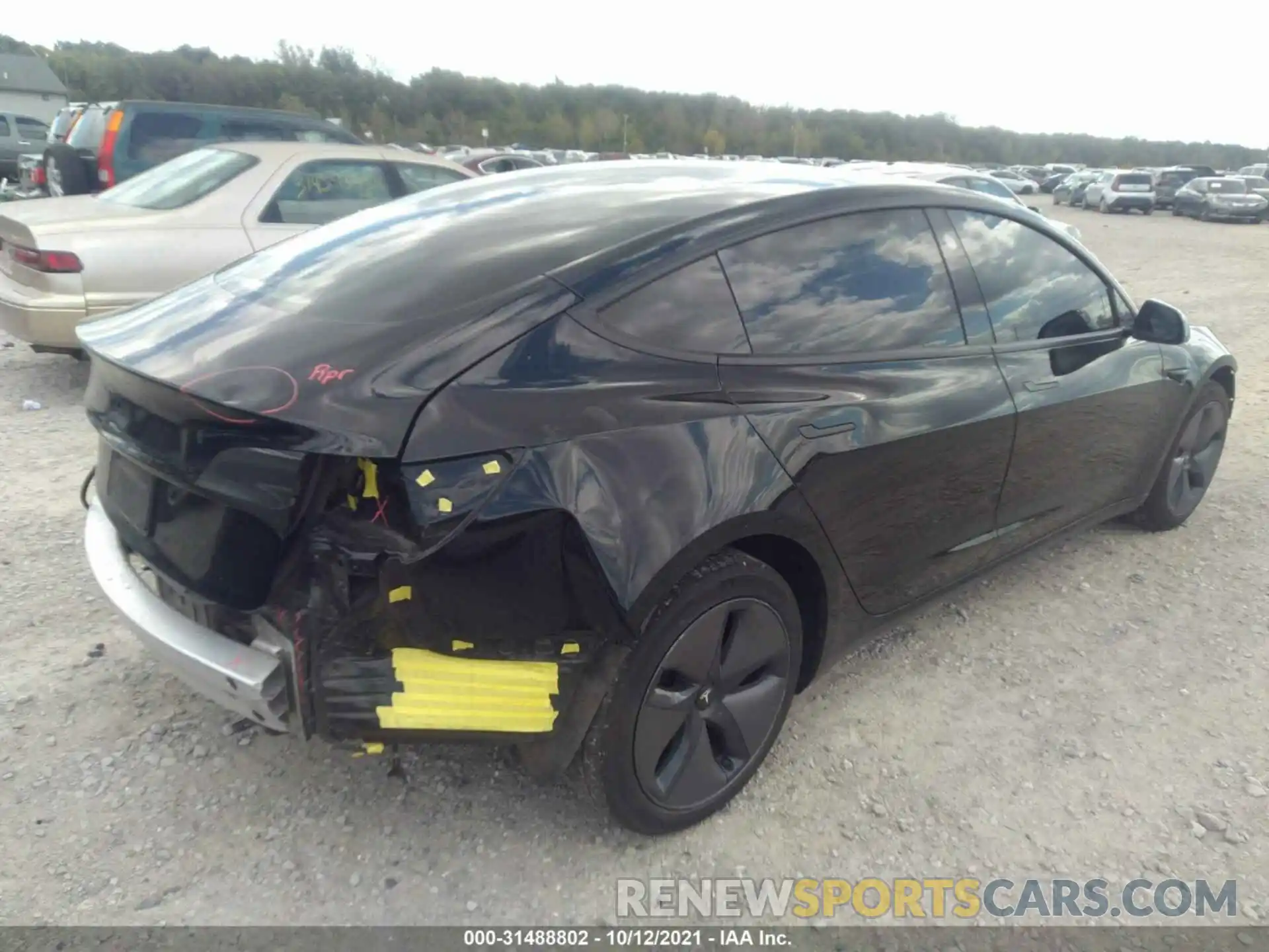 4 Photograph of a damaged car 5YJ3E1EA6KF398891 TESLA MODEL 3 2019