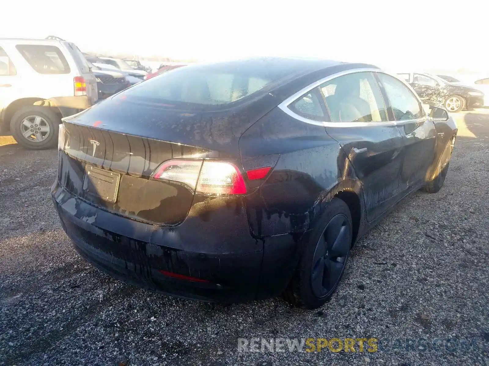 4 Photograph of a damaged car 5YJ3E1EA6KF399099 TESLA MODEL 3 2019