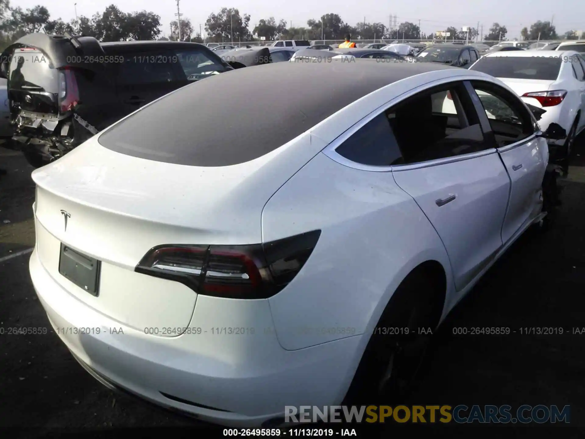 4 Photograph of a damaged car 5YJ3E1EA6KF412319 TESLA MODEL 3 2019