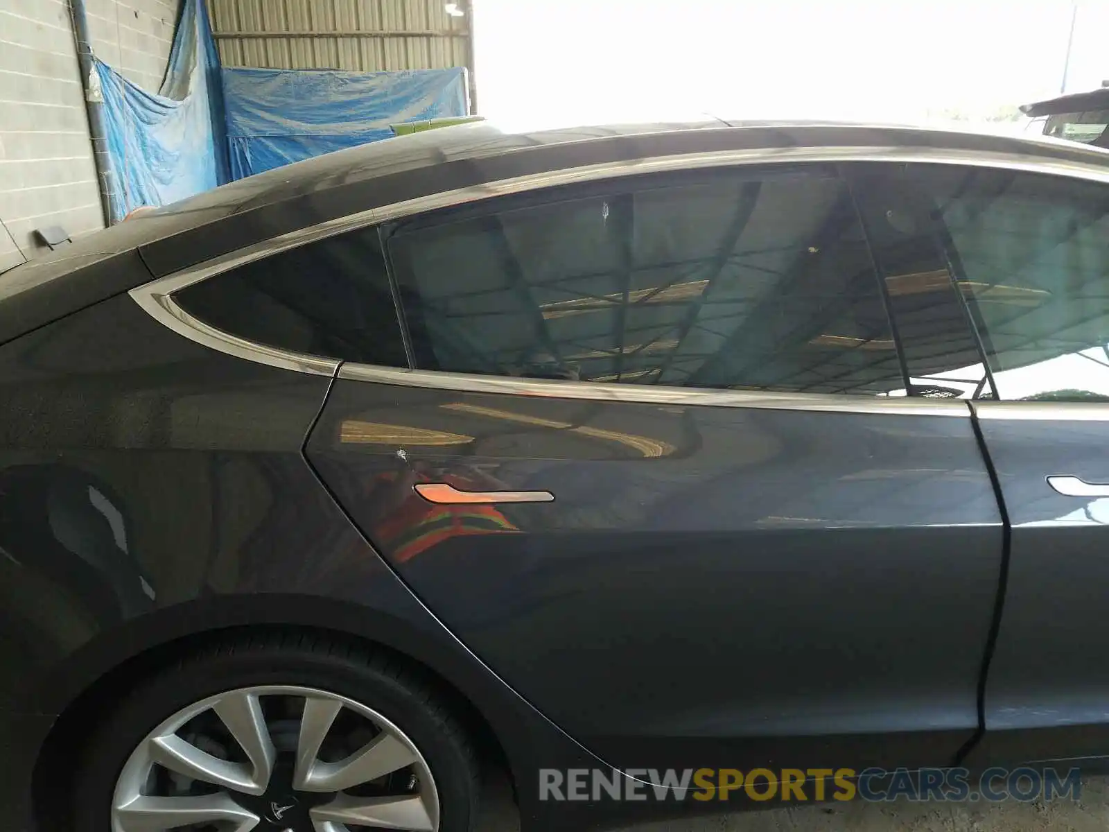 6 Photograph of a damaged car 5YJ3E1EA6KF425443 TESLA MODEL 3 2019