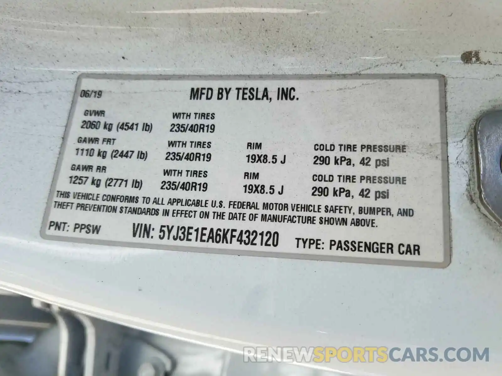 10 Photograph of a damaged car 5YJ3E1EA6KF432120 TESLA MODEL 3 2019