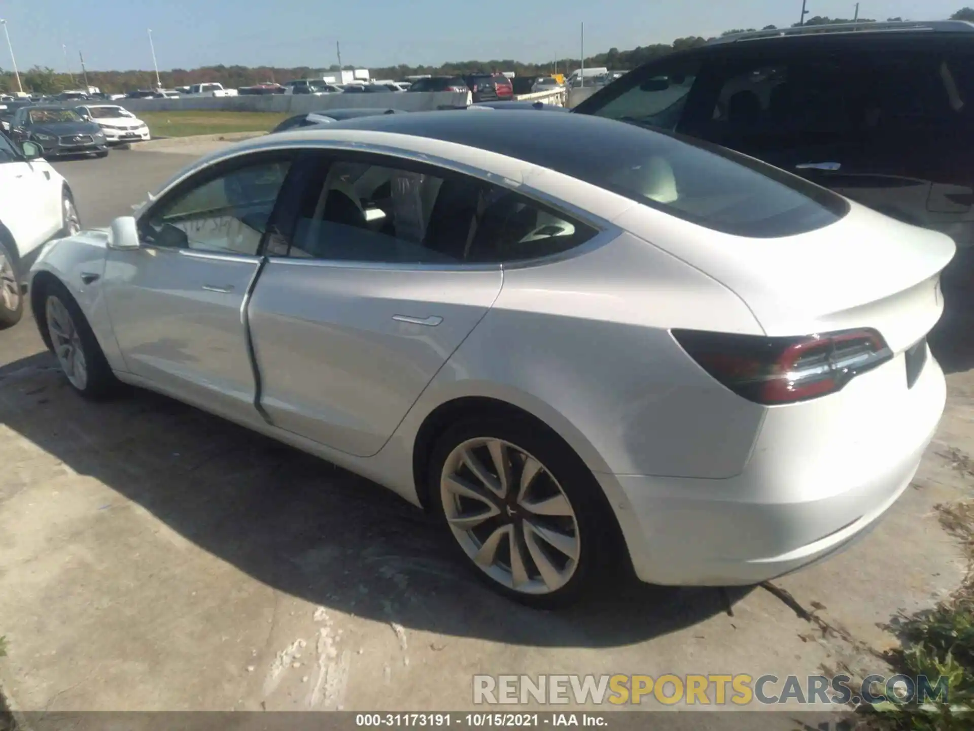 3 Photograph of a damaged car 5YJ3E1EA6KF444784 TESLA MODEL 3 2019