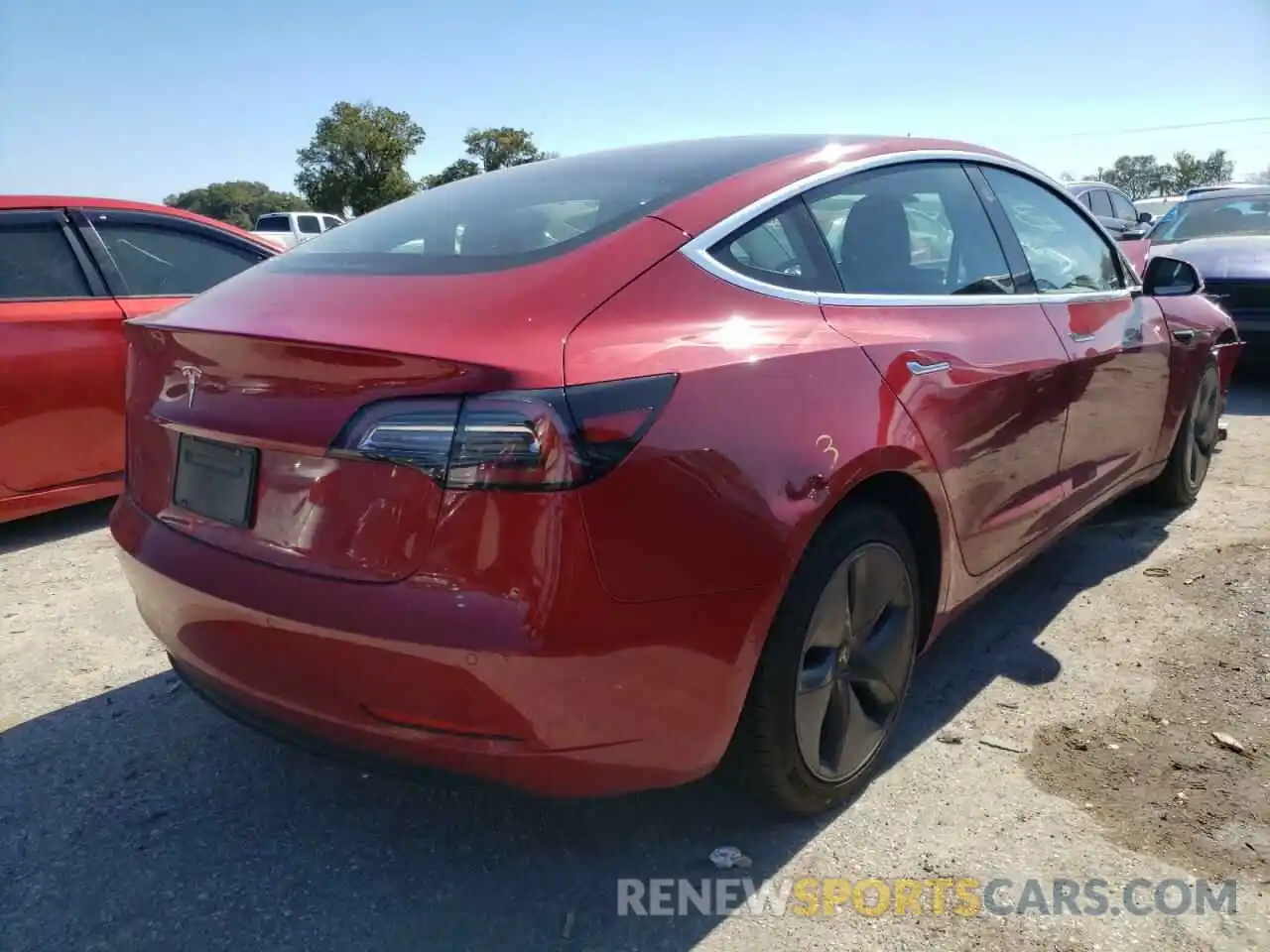 4 Фотография поврежденного автомобиля 5YJ3E1EA6KF447149 TESLA MODEL 3 2019