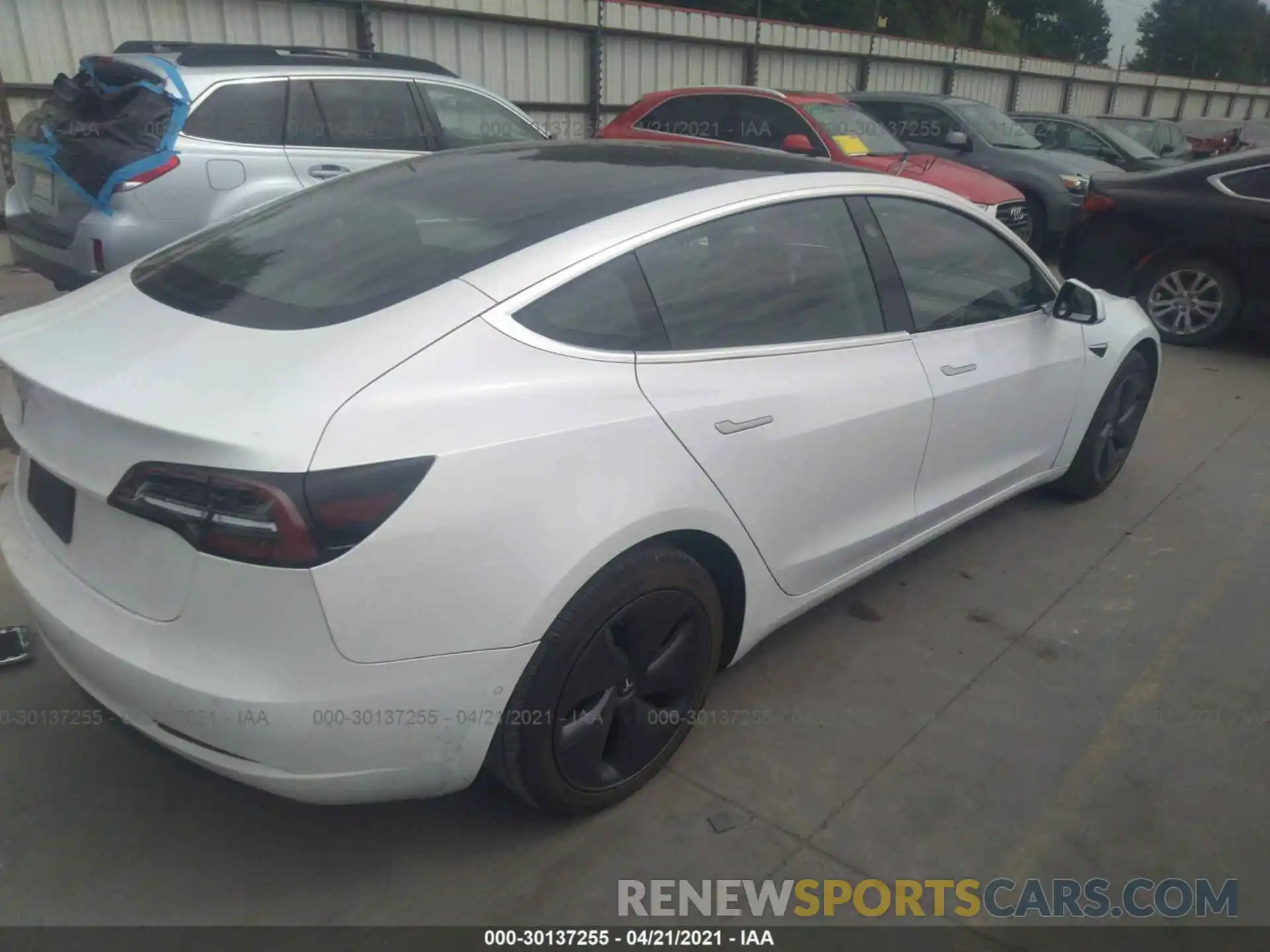 4 Фотография поврежденного автомобиля 5YJ3E1EA6KF449466 TESLA MODEL 3 2019