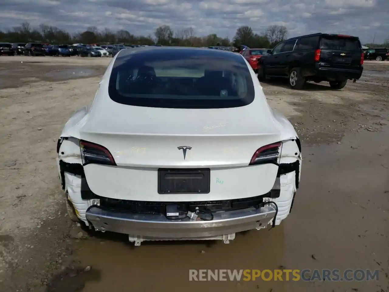 9 Photograph of a damaged car 5YJ3E1EA6KF483973 TESLA MODEL 3 2019