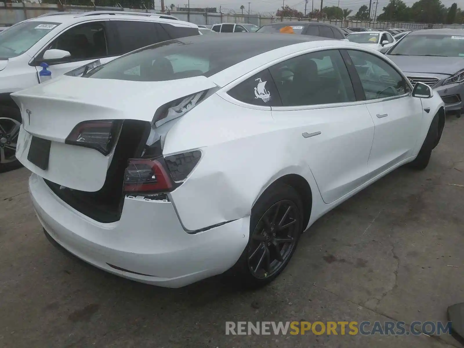 4 Photograph of a damaged car 5YJ3E1EA6KF485576 TESLA MODEL 3 2019