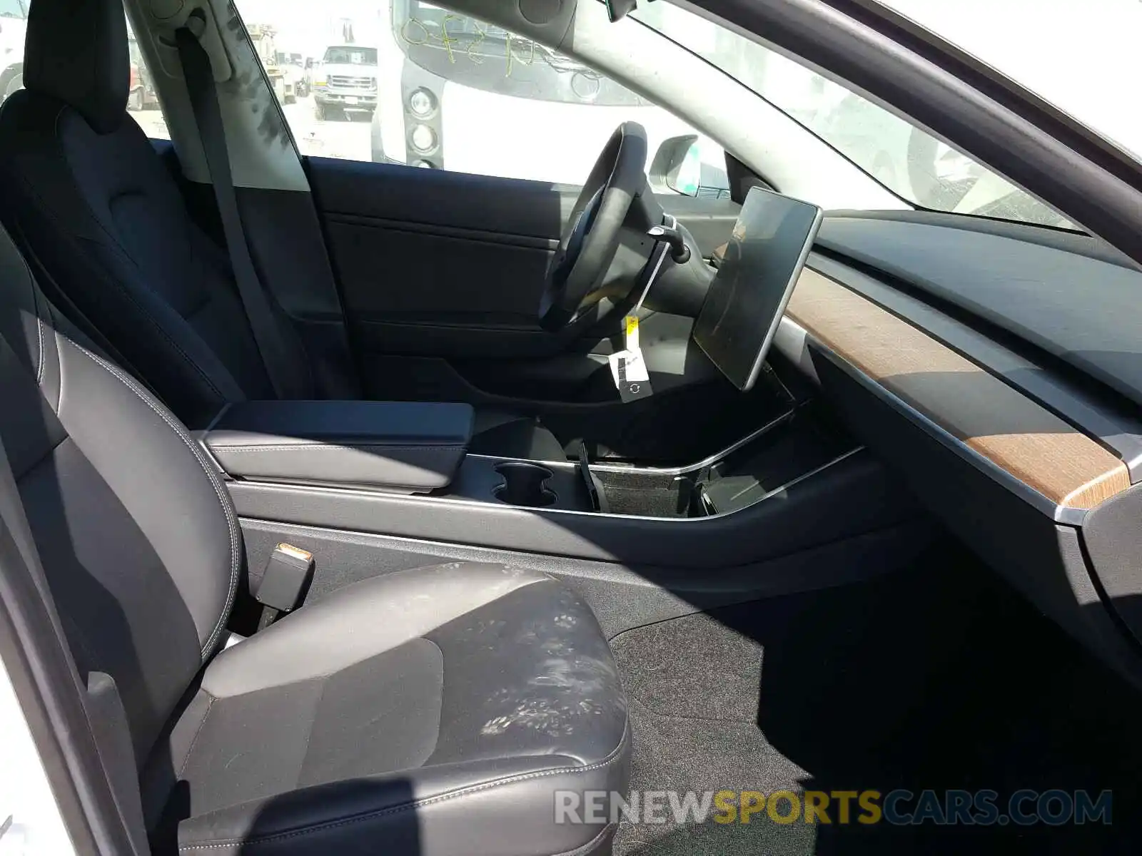 5 Photograph of a damaged car 5YJ3E1EA6KF485576 TESLA MODEL 3 2019