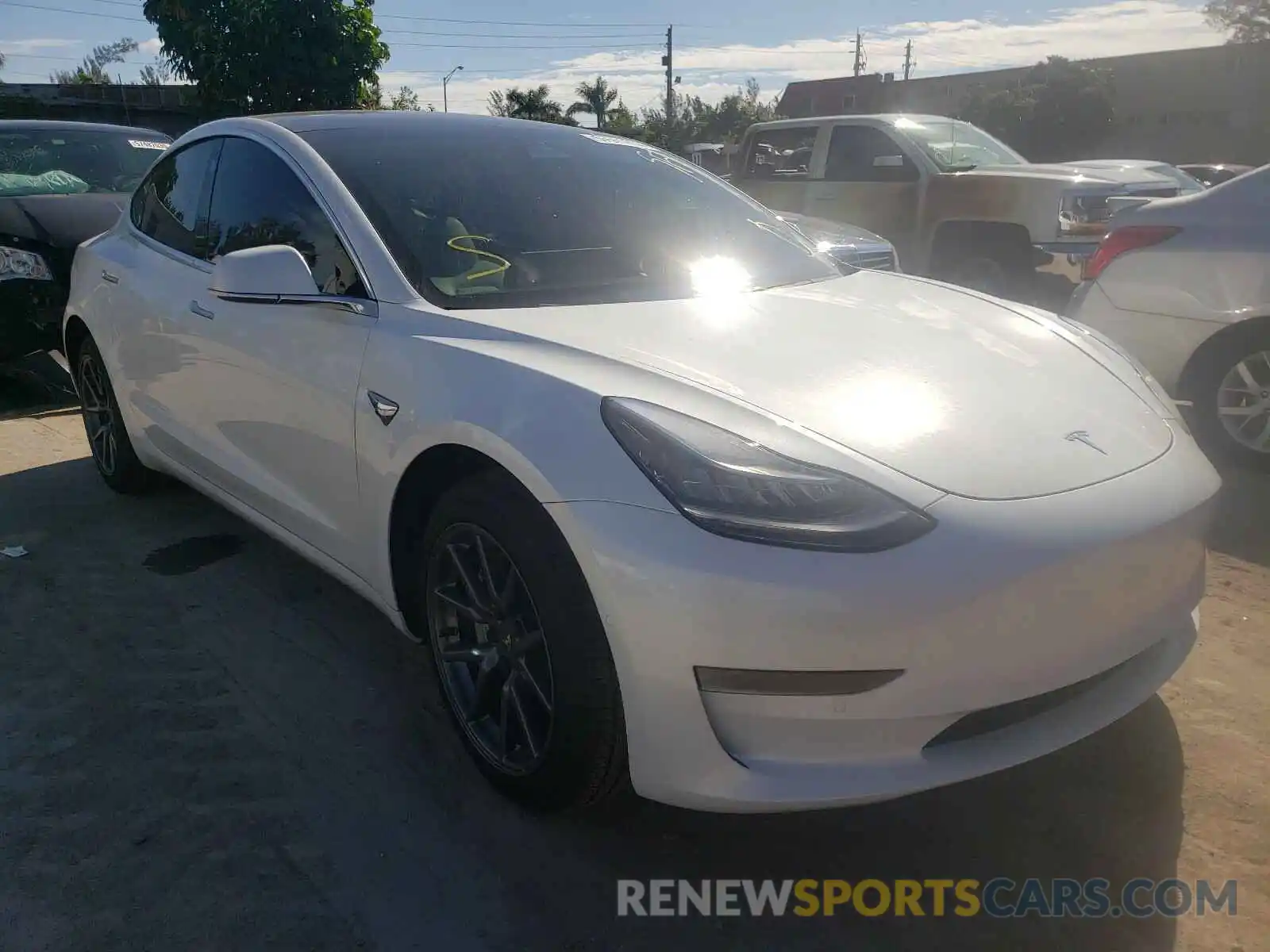 1 Photograph of a damaged car 5YJ3E1EA6KF486467 TESLA MODEL 3 2019