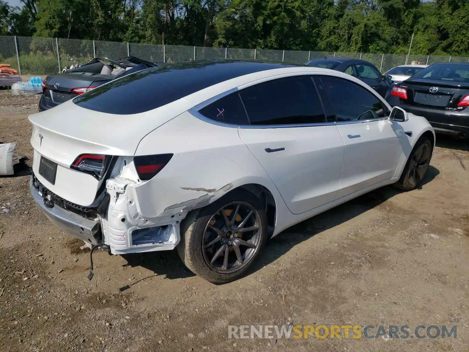 4 Photograph of a damaged car 5YJ3E1EA6KF486548 TESLA MODEL 3 2019