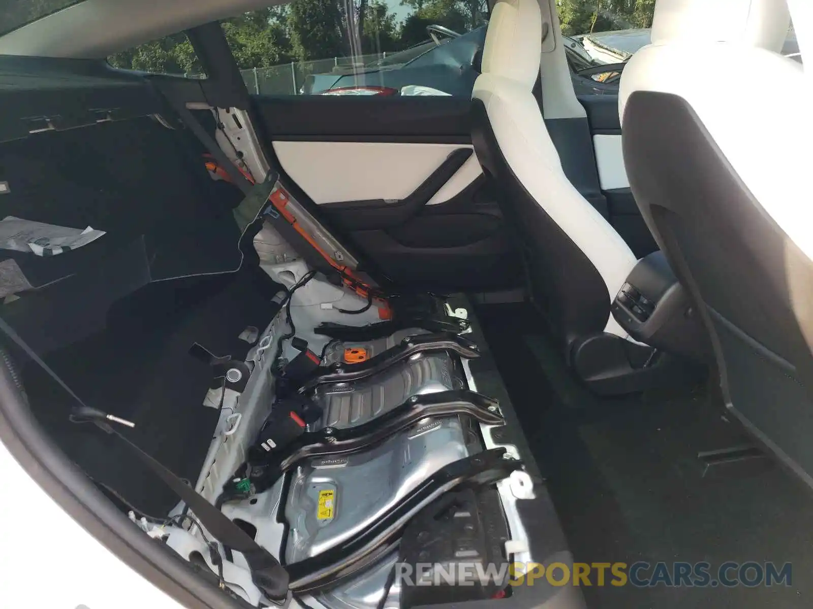 6 Photograph of a damaged car 5YJ3E1EA6KF486548 TESLA MODEL 3 2019