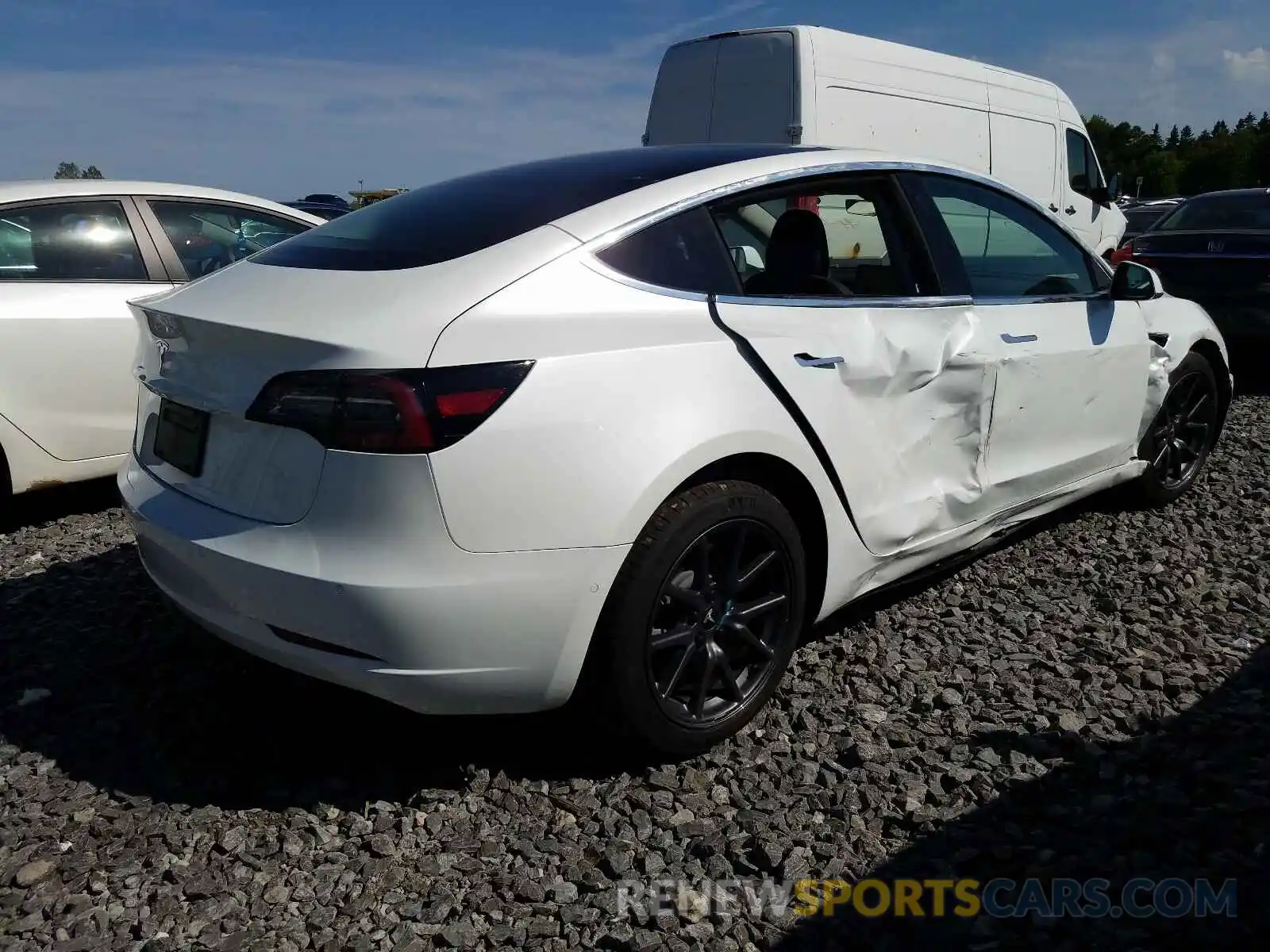 4 Фотография поврежденного автомобиля 5YJ3E1EA6KF515160 TESLA MODEL 3 2019