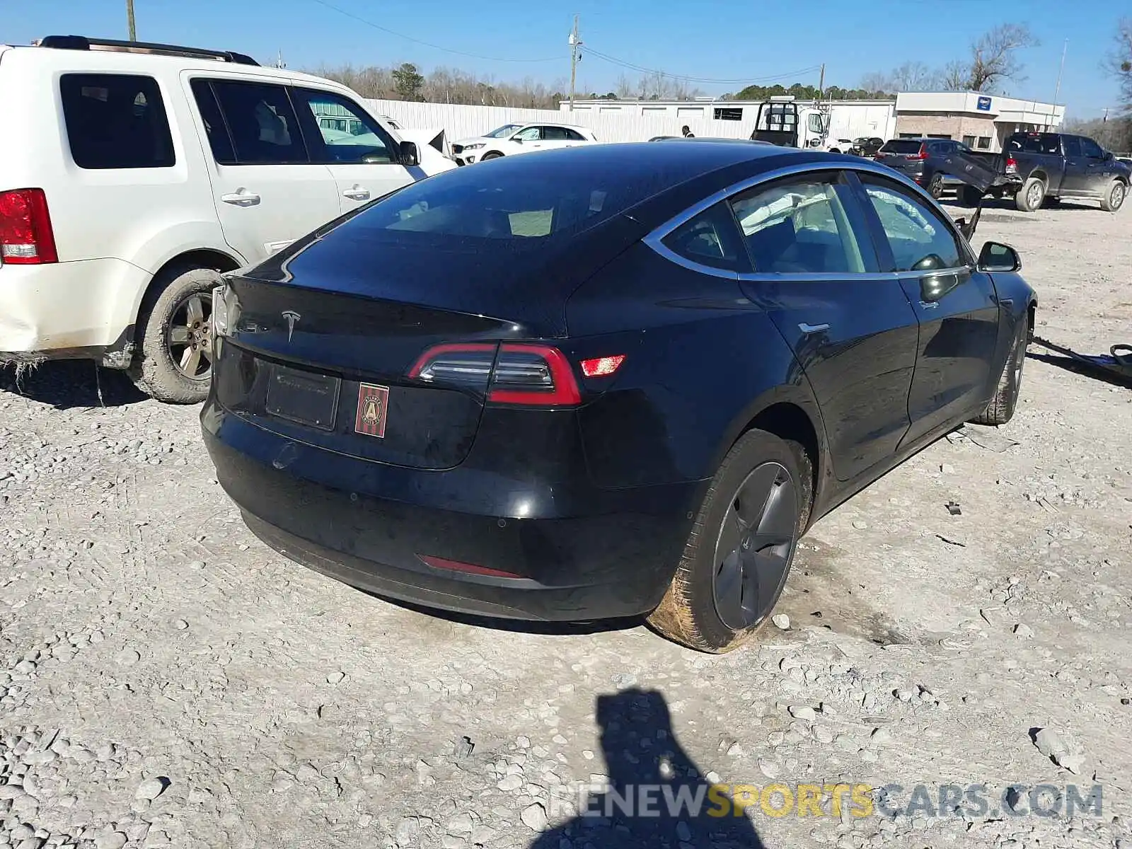 4 Фотография поврежденного автомобиля 5YJ3E1EA7KF296967 TESLA MODEL 3 2019