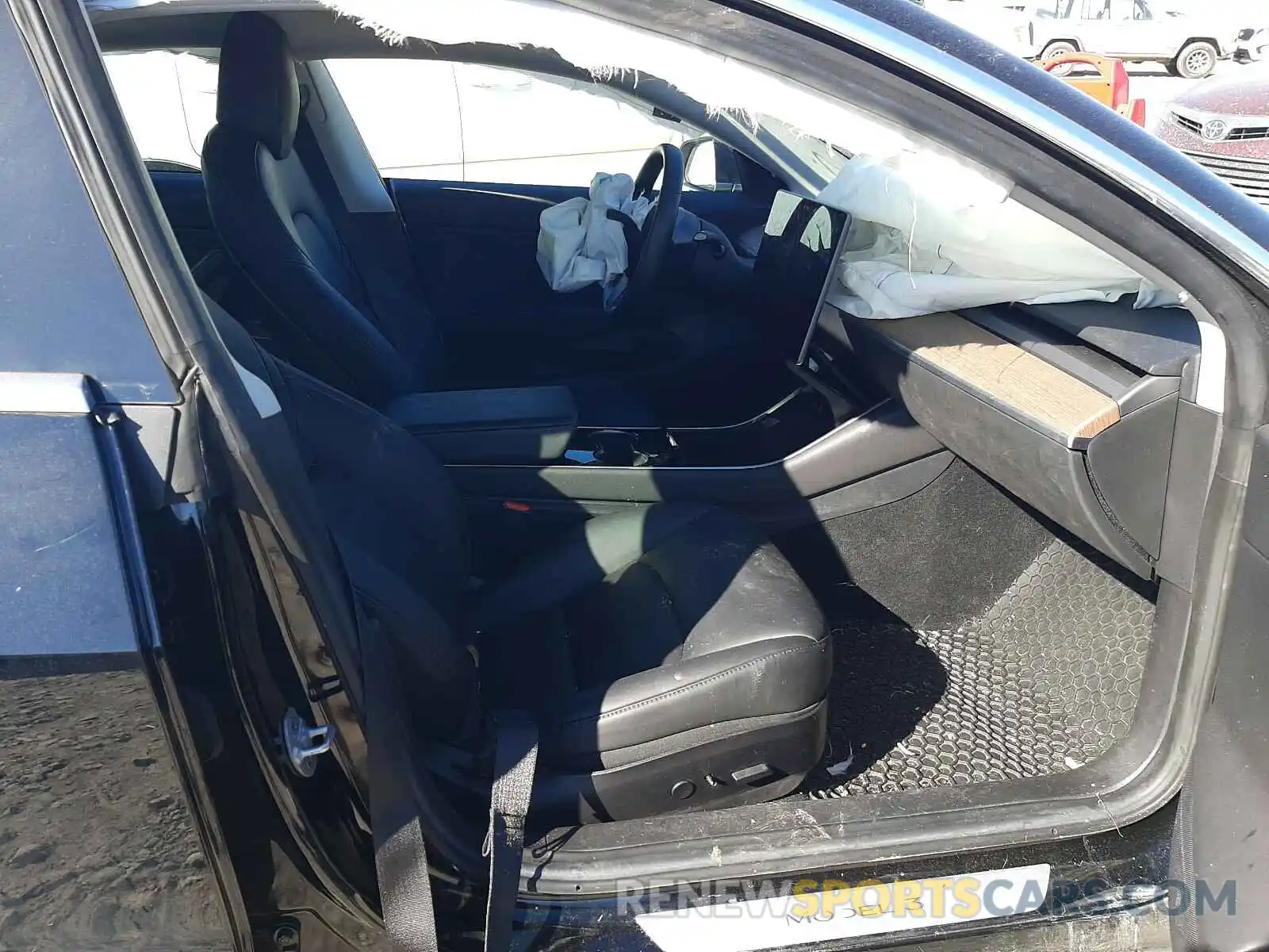 5 Photograph of a damaged car 5YJ3E1EA7KF296967 TESLA MODEL 3 2019