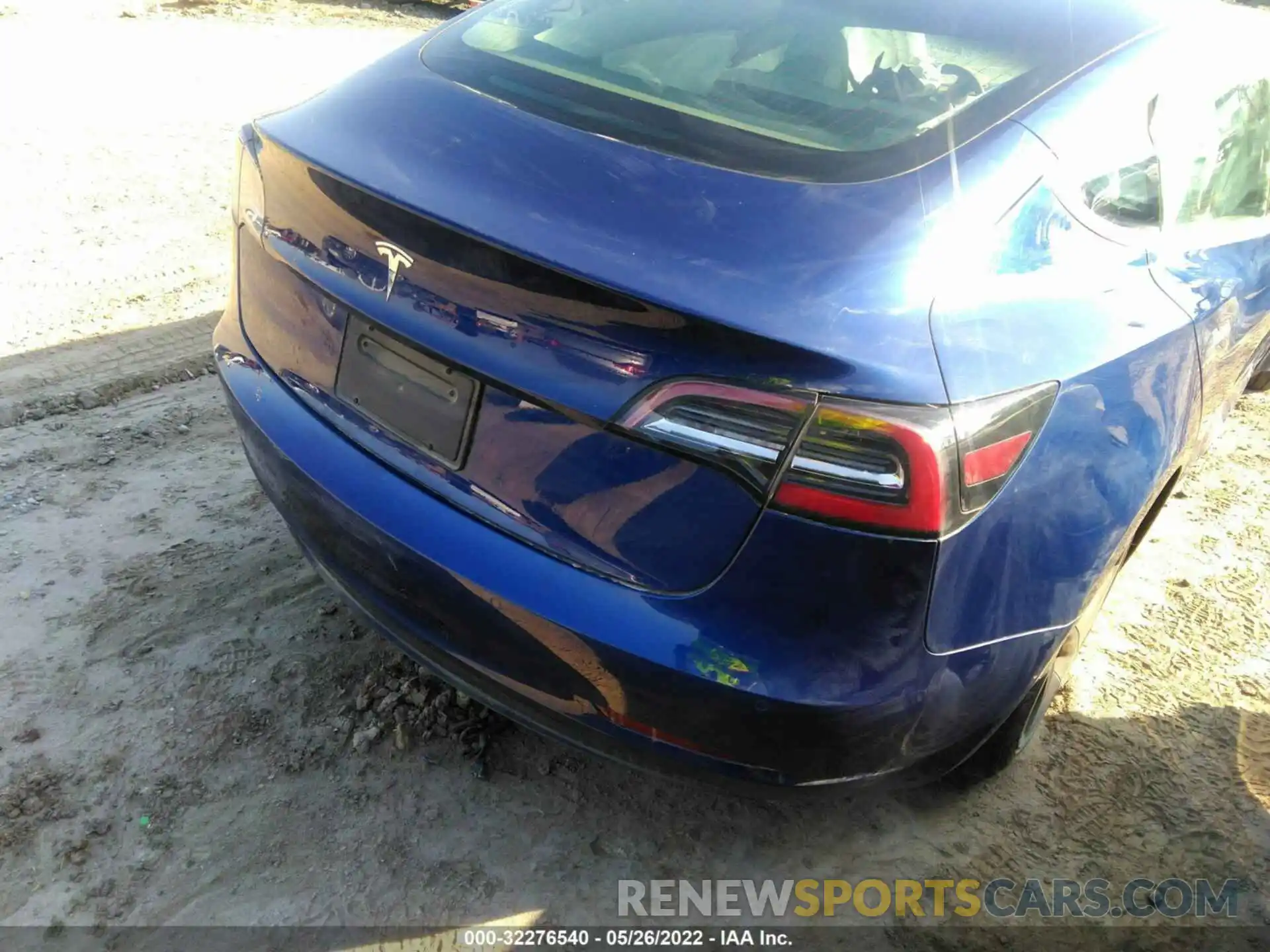 4 Photograph of a damaged car 5YJ3E1EA7KF301973 TESLA MODEL 3 2019