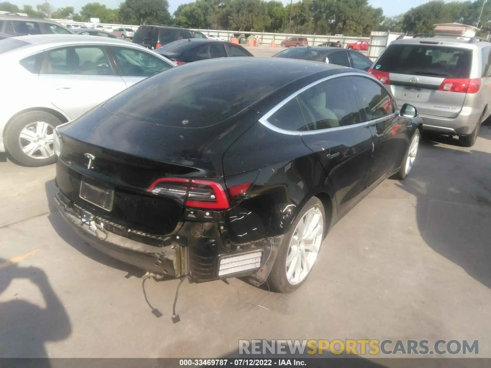 4 Photograph of a damaged car 5YJ3E1EA7KF302251 TESLA MODEL 3 2019