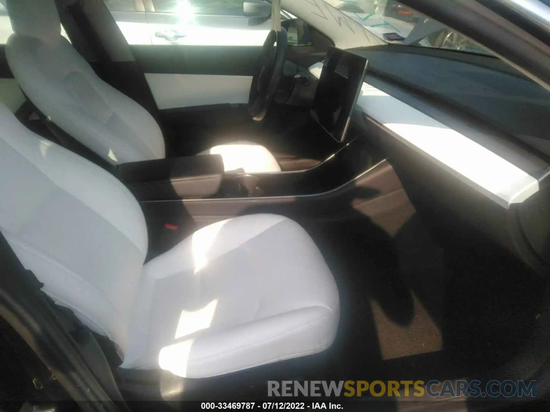 5 Photograph of a damaged car 5YJ3E1EA7KF302251 TESLA MODEL 3 2019