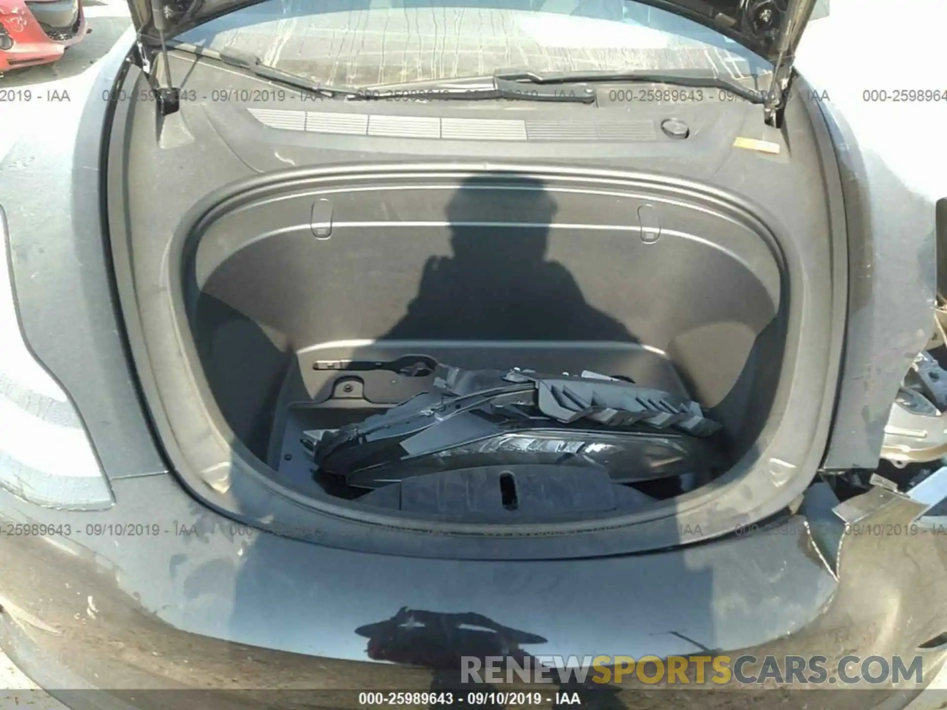 10 Photograph of a damaged car 5YJ3E1EA7KF305795 TESLA MODEL 3 2019