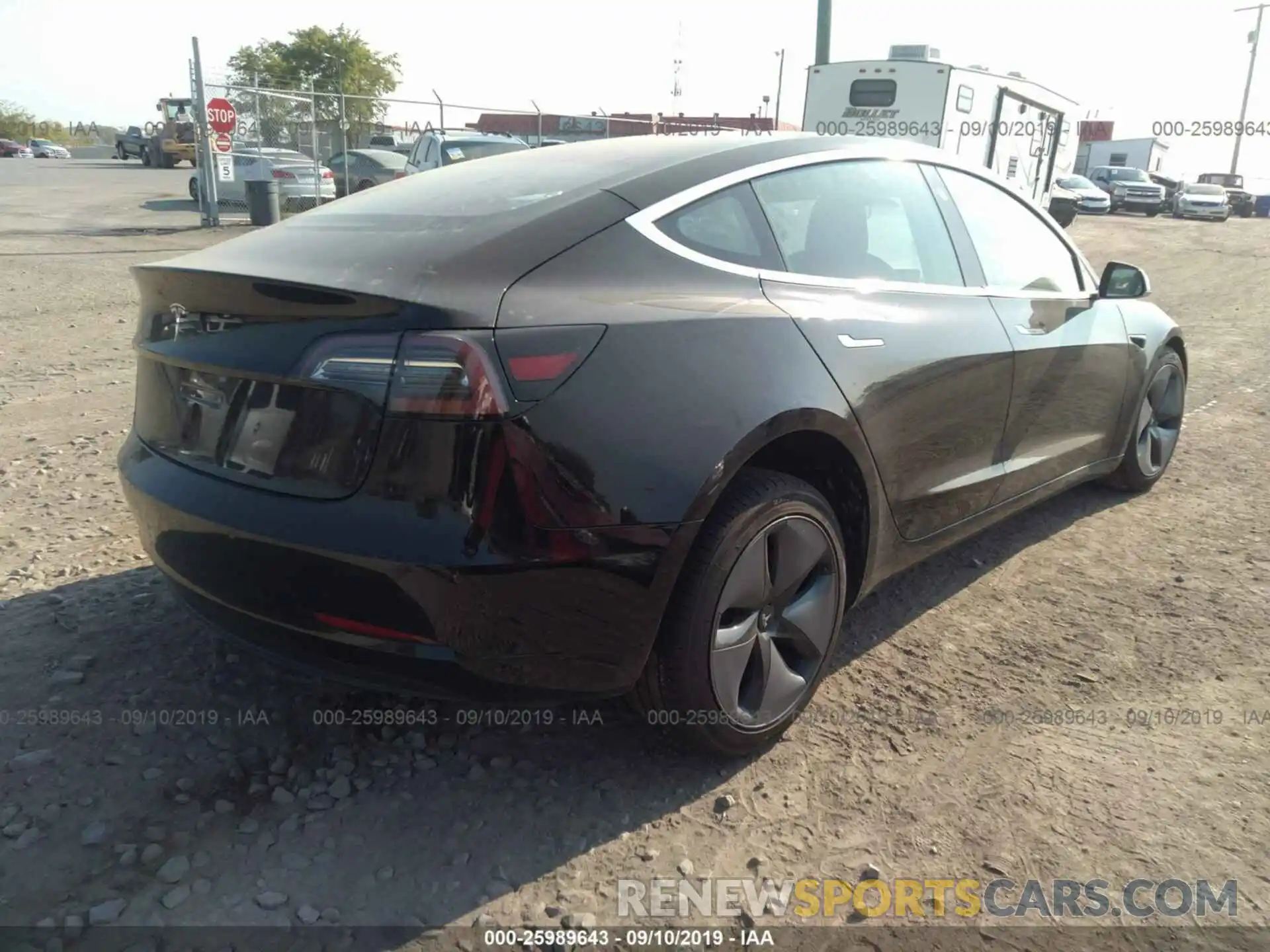 4 Photograph of a damaged car 5YJ3E1EA7KF305795 TESLA MODEL 3 2019